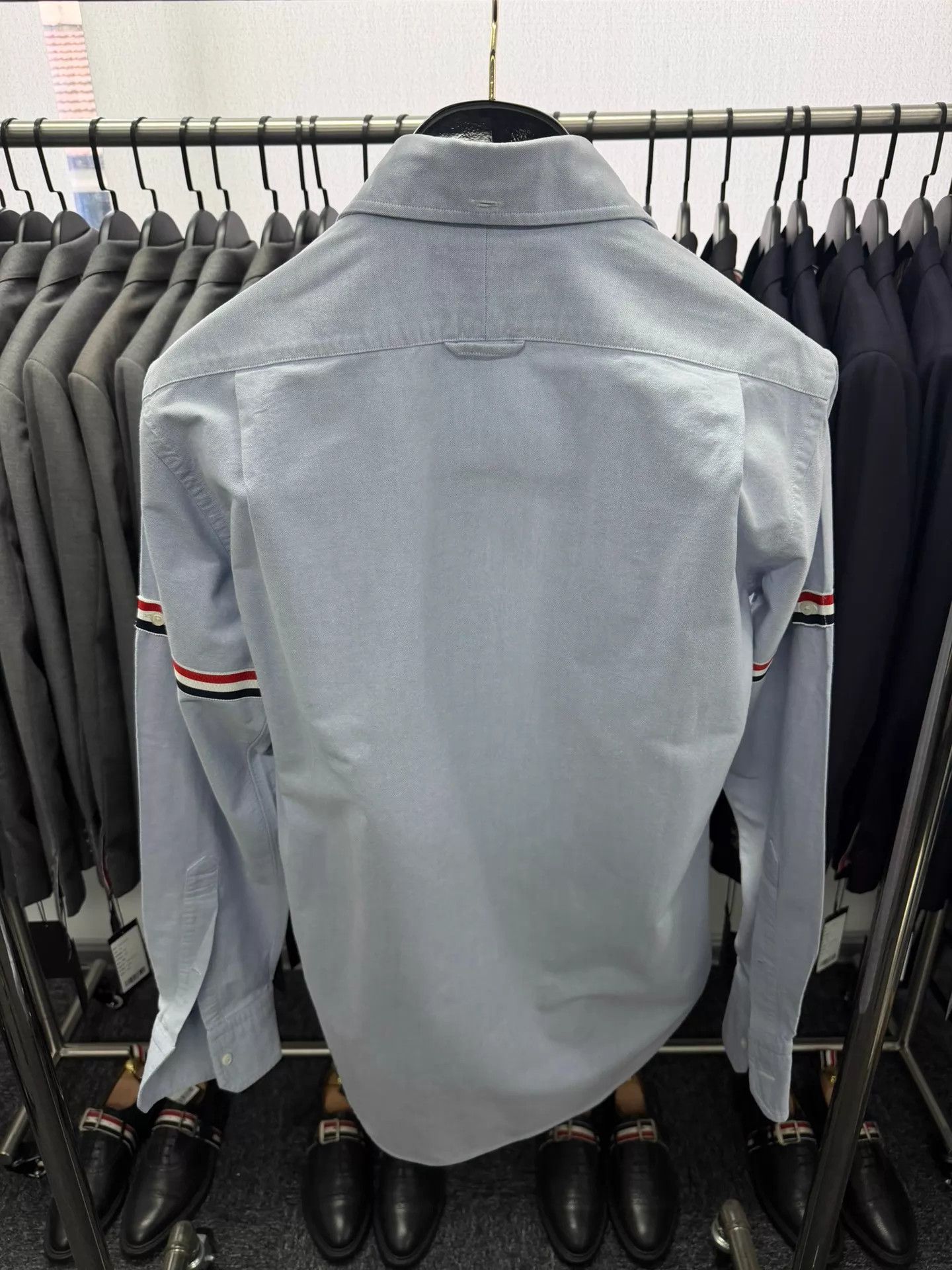 Thom Browne Thom Browne Double Sleeve Logo Blue Oxford Shirt Size 2 95N Size US M / EU 48-50 / 2 - 2 Thumbnail