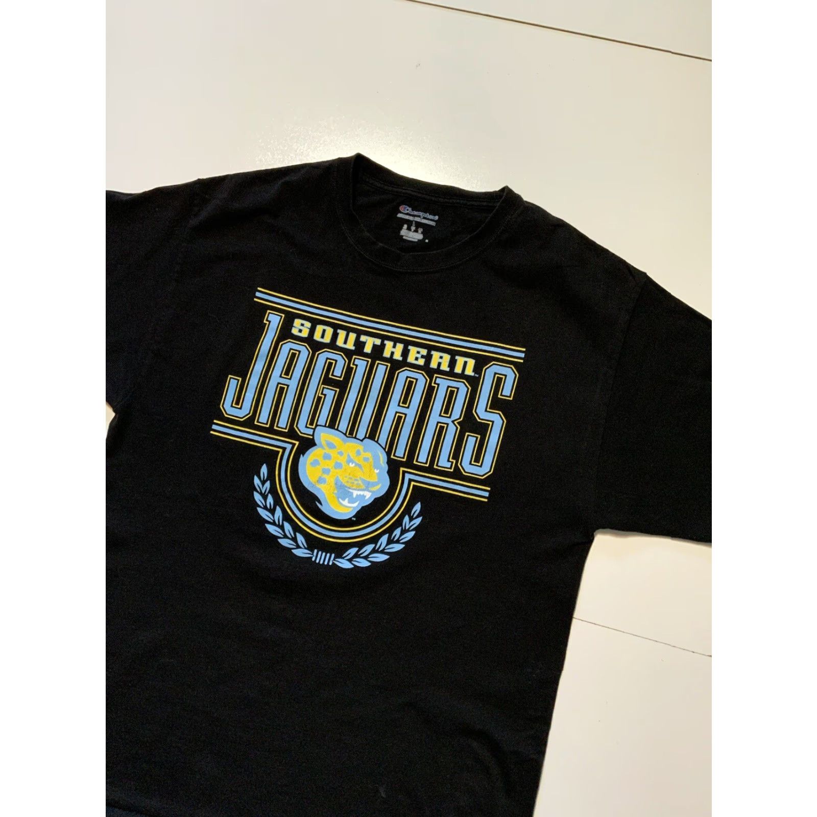 Champion Champion T-Shirt Mens L Black Graphic College HBCU Southern Jaguars University Size US L / EU 52-54 / 3 - 3 Thumbnail