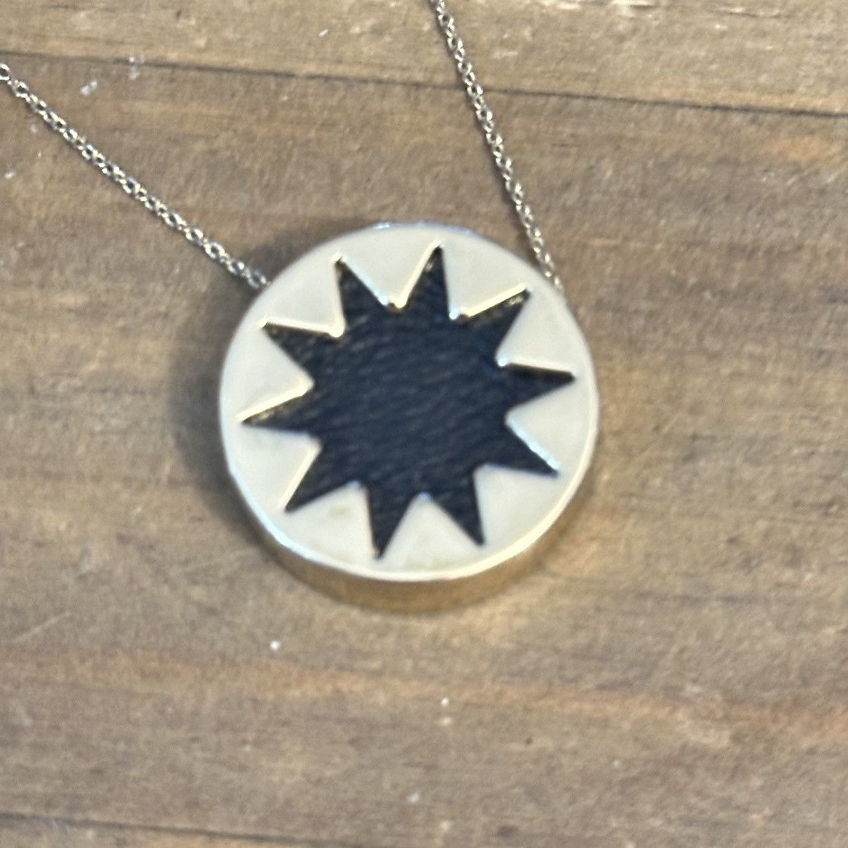 Other House of Harlow 1960 Mini Sunburst pendant necklace Size ONE SIZE - 5 Thumbnail