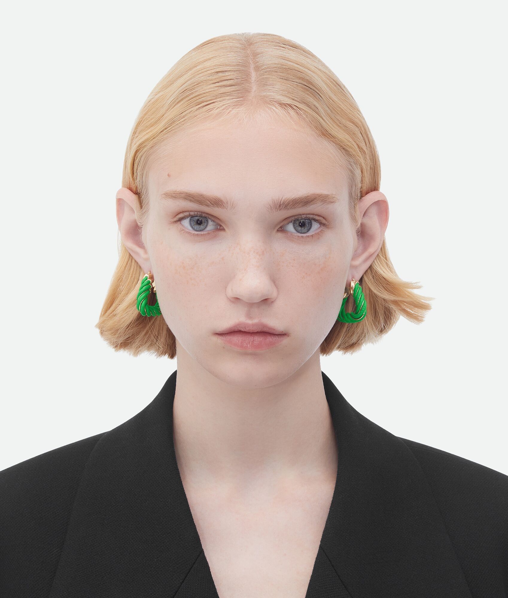 Bottega Veneta o1w1db10525 Size: OS / Twist Triangle Hoop Earrings Parakeet Size ONE SIZE - 2 Thumbnail
