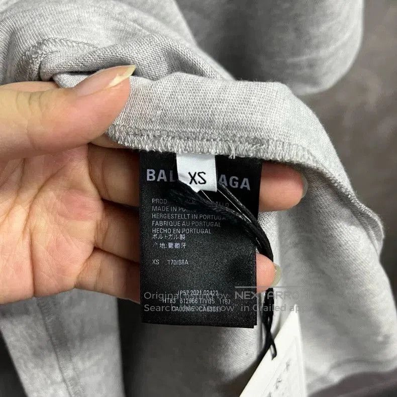 Balenciaga Balenciaga Grey Logo Print Short Sleeve T-Shirt. Size US XS / EU 42 / 0 - 3 Thumbnail