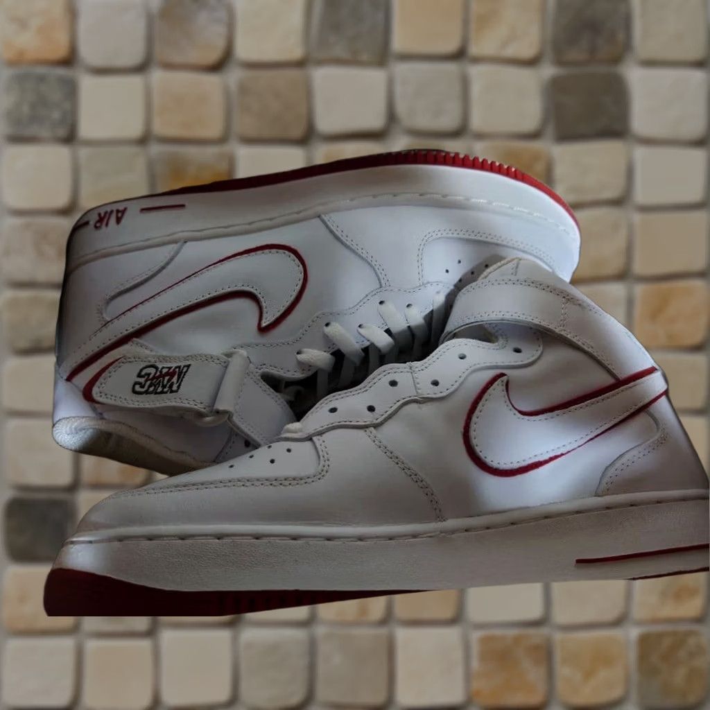 Nike Item Specifications: Brand: Nike Size US 10 / EU 43 - 1 Thumbnail