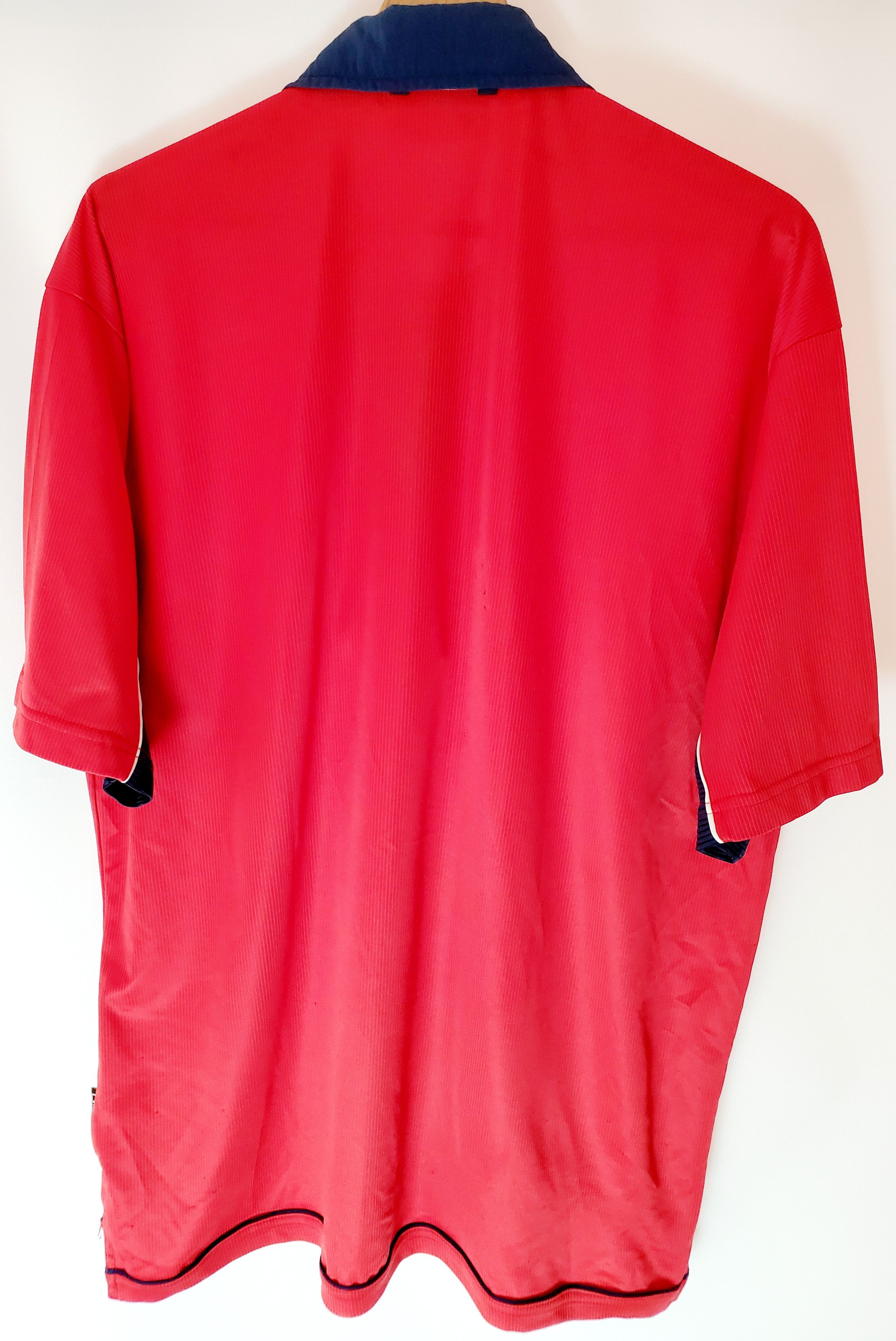 Umbro × Vintage Vintage 90s Umbro Chile National soccer jersey size Xl Size US XL / EU 56 / 4 - 9 Thumbnail