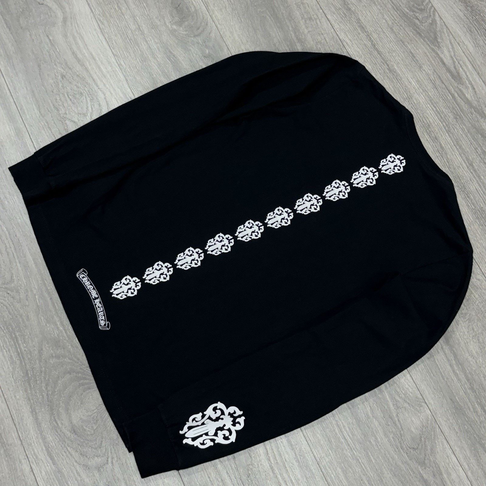 Chrome Hearts Chrome Hearts Dagger & Vine Spine Long Sleeve | SUPER CLEAN! Size US S / EU 44-46 / 1 - 3 Thumbnail