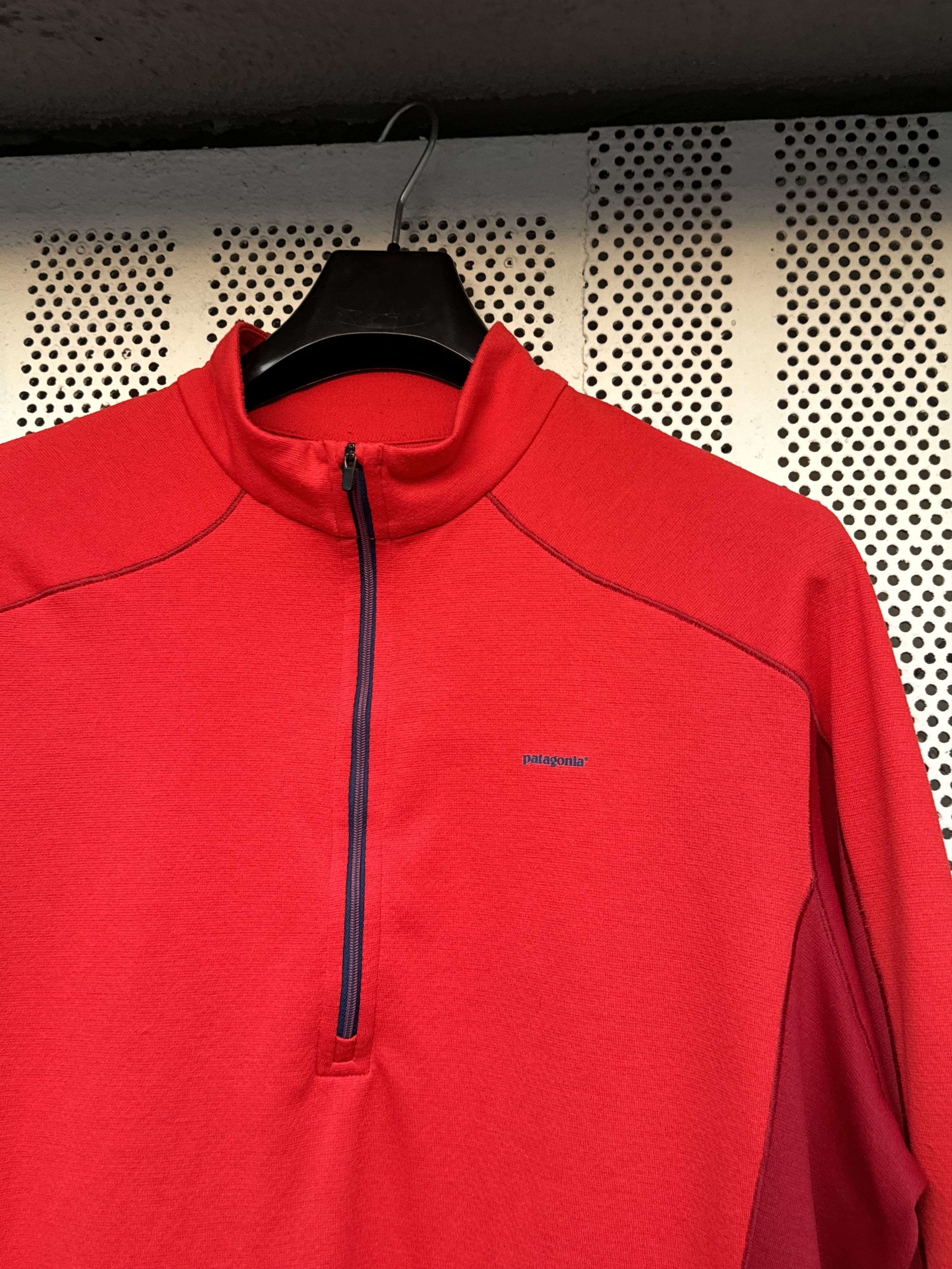 Other Patagonia Long Sleeve Red 1/4 Zip Capilene Size US XL / EU 56 / 4 - 8 Thumbnail