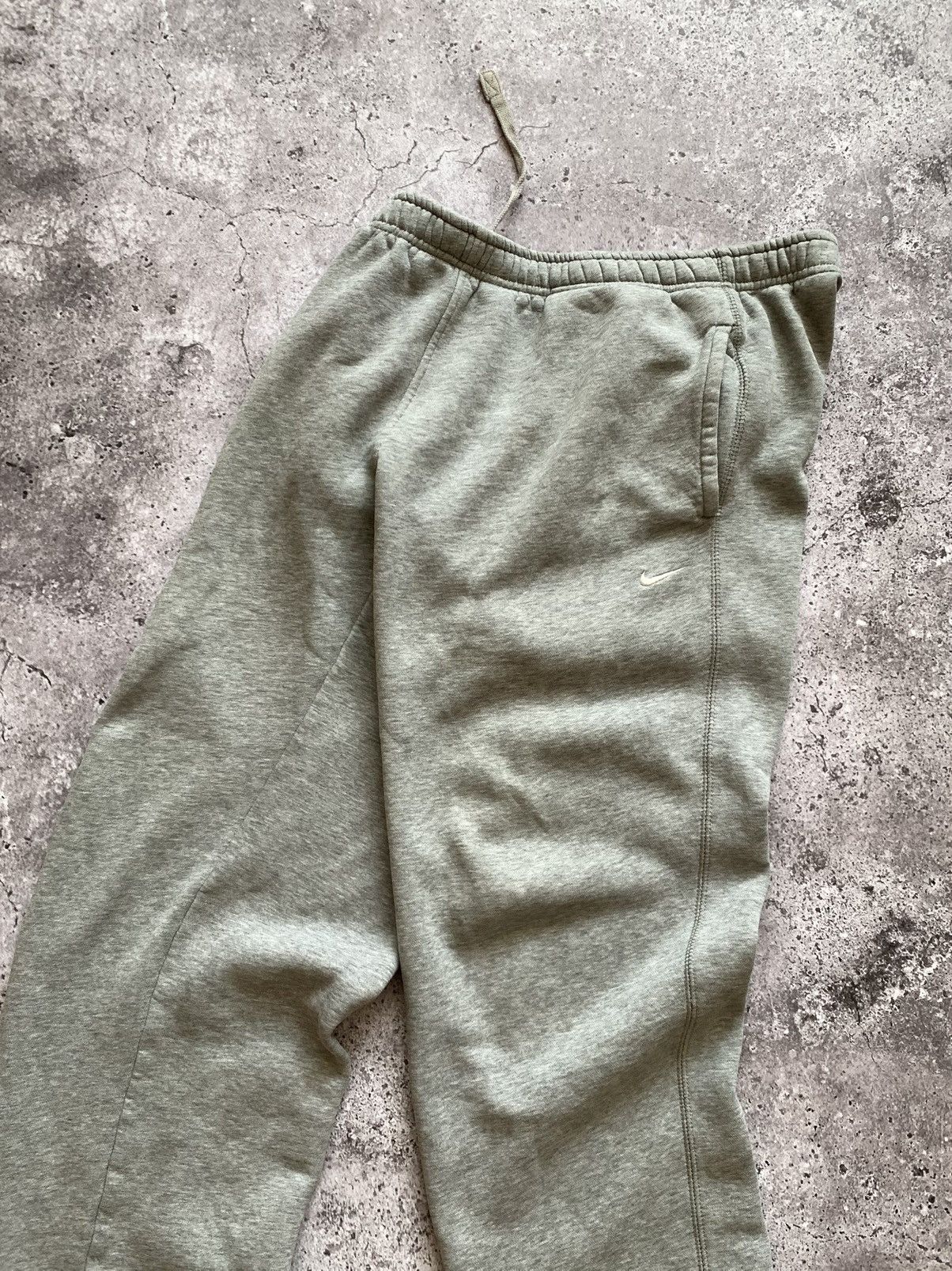 Nike 🔥VINTAGE NIKE BAGGY SWEATPANTS Size US 30 / EU 46 - 3 Thumbnail