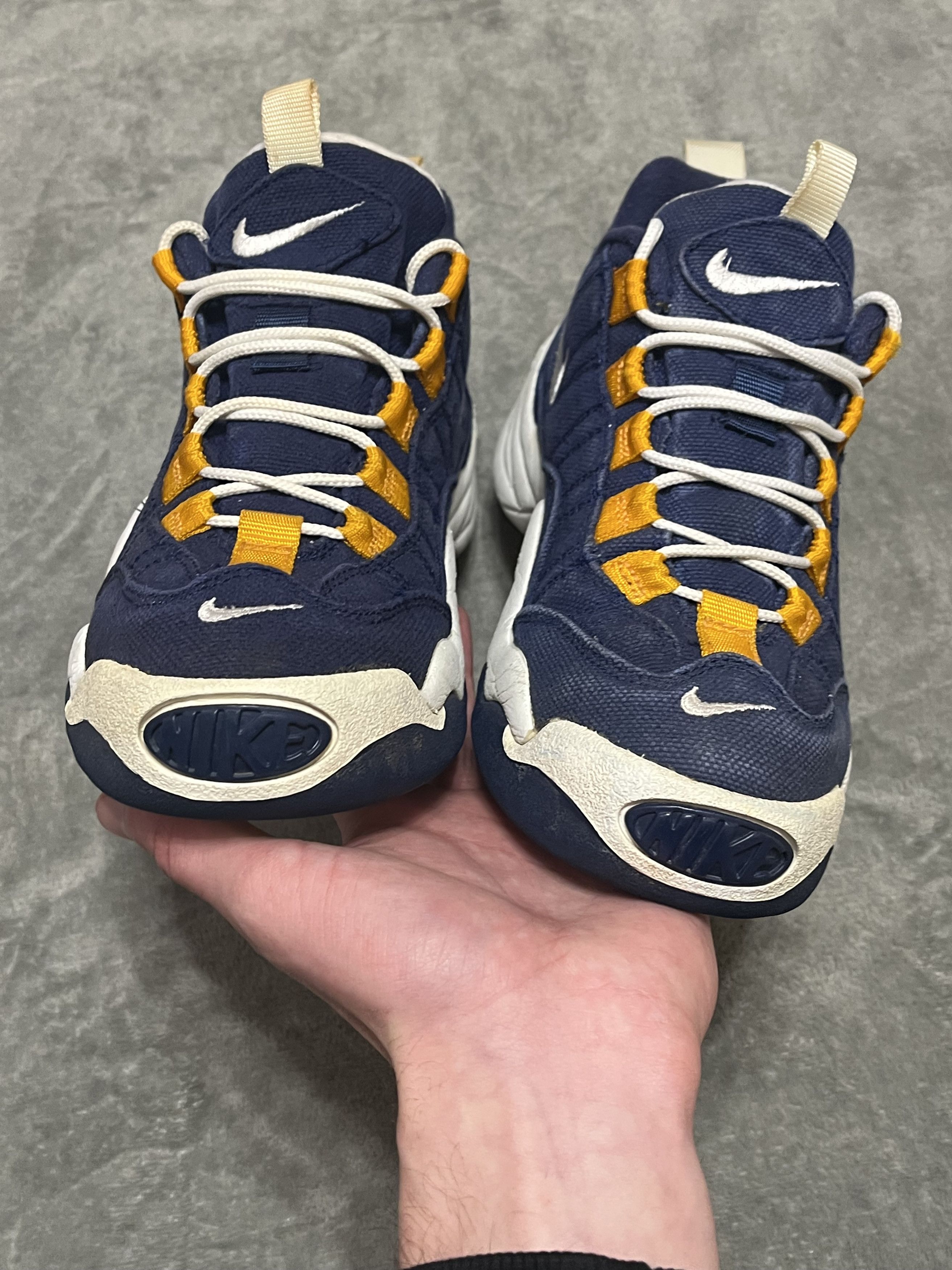 Nike × Vintage Vintage 1997 Nike Air B-Que Midnight Navy/White-Taxi US7 Size US 7 / EU 40 - 5 Thumbnail