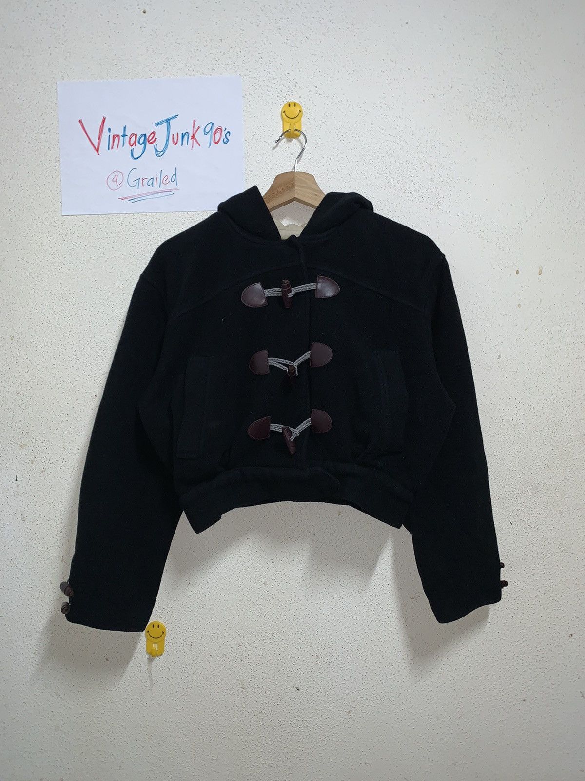 image of Italian Designers x Sisley Vintage Sisley Crop Top Hoodies Jacket Wool in Black, Women's (Size Medi