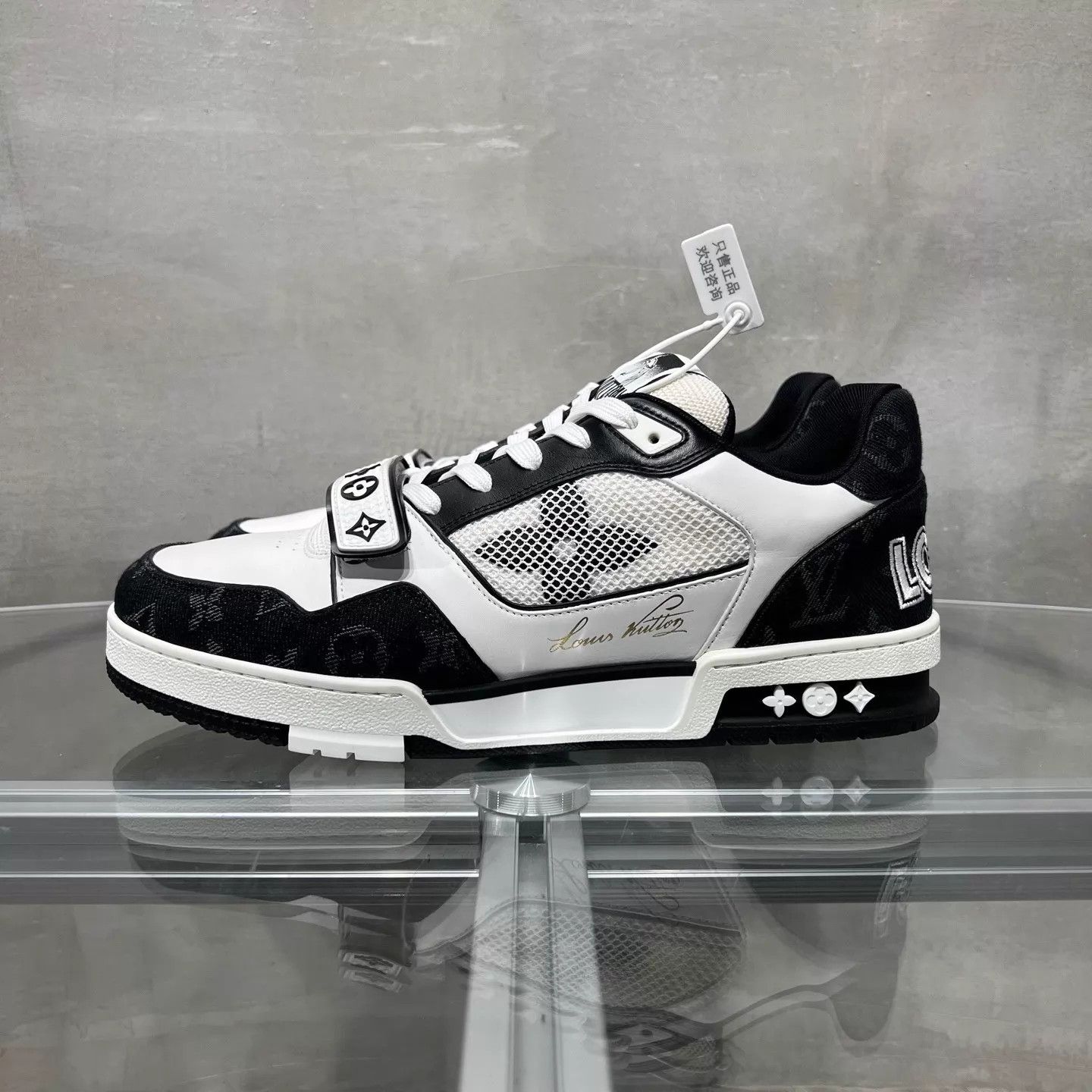 Louis Vuitton LV Trainer Black/White Velcro UK8.5/42.5 Size US 9.5 / EU 42-43 - 3 Thumbnail