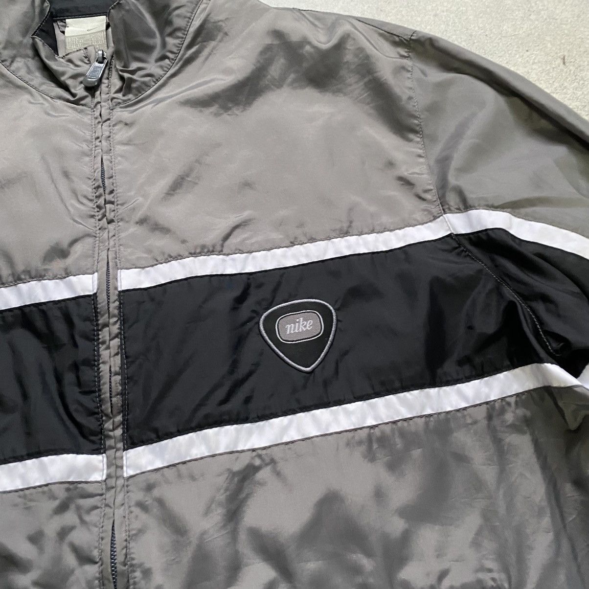 Nike Vintage Nike Track Jacket Full Zip Large Y2K 90s Swoosh Size US XL / EU 56 / 4 - 3 Thumbnail