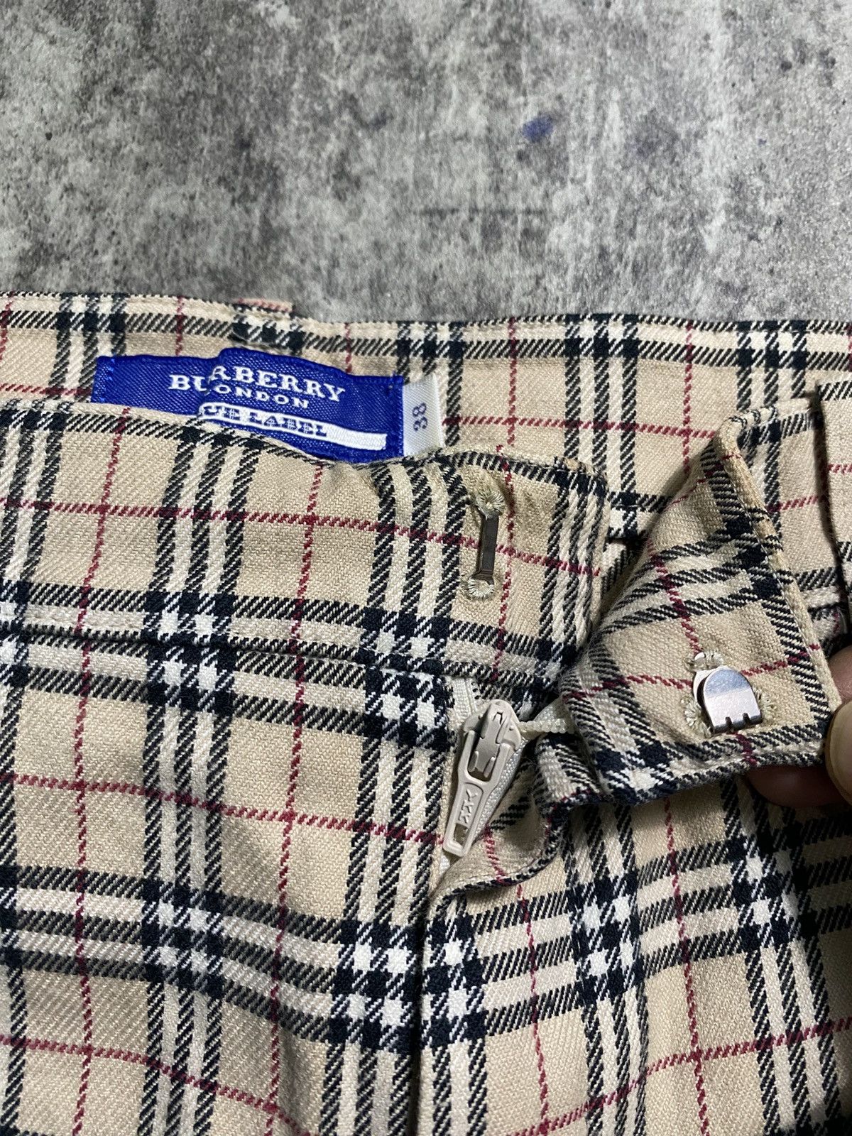 Burberry Vintage Burberry Women Nova Check Pants Size 27" / US 4 / IT 40 - 5 Thumbnail