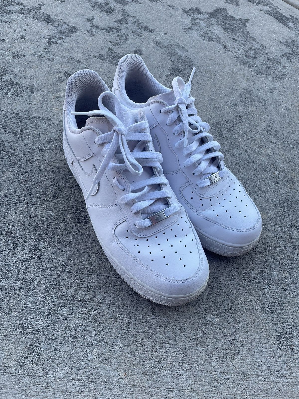 Nike White Nike Air Force 1s Size US 11 / EU 44 - 3 Thumbnail