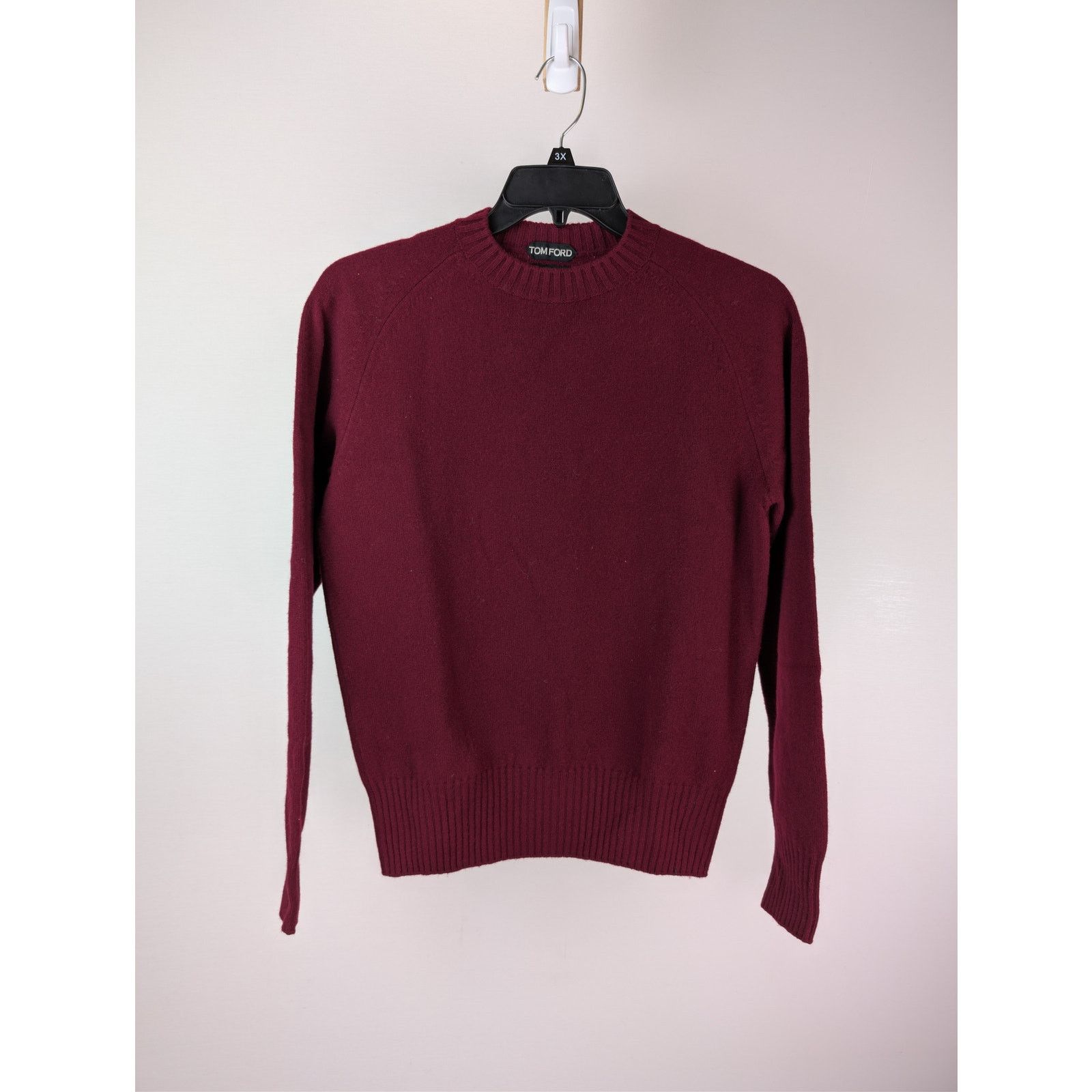 Tom Ford o1rshd1 CC20 Crewneck Sweater in Burgundy Size US M / EU 48-50 / 2 - 2 Thumbnail