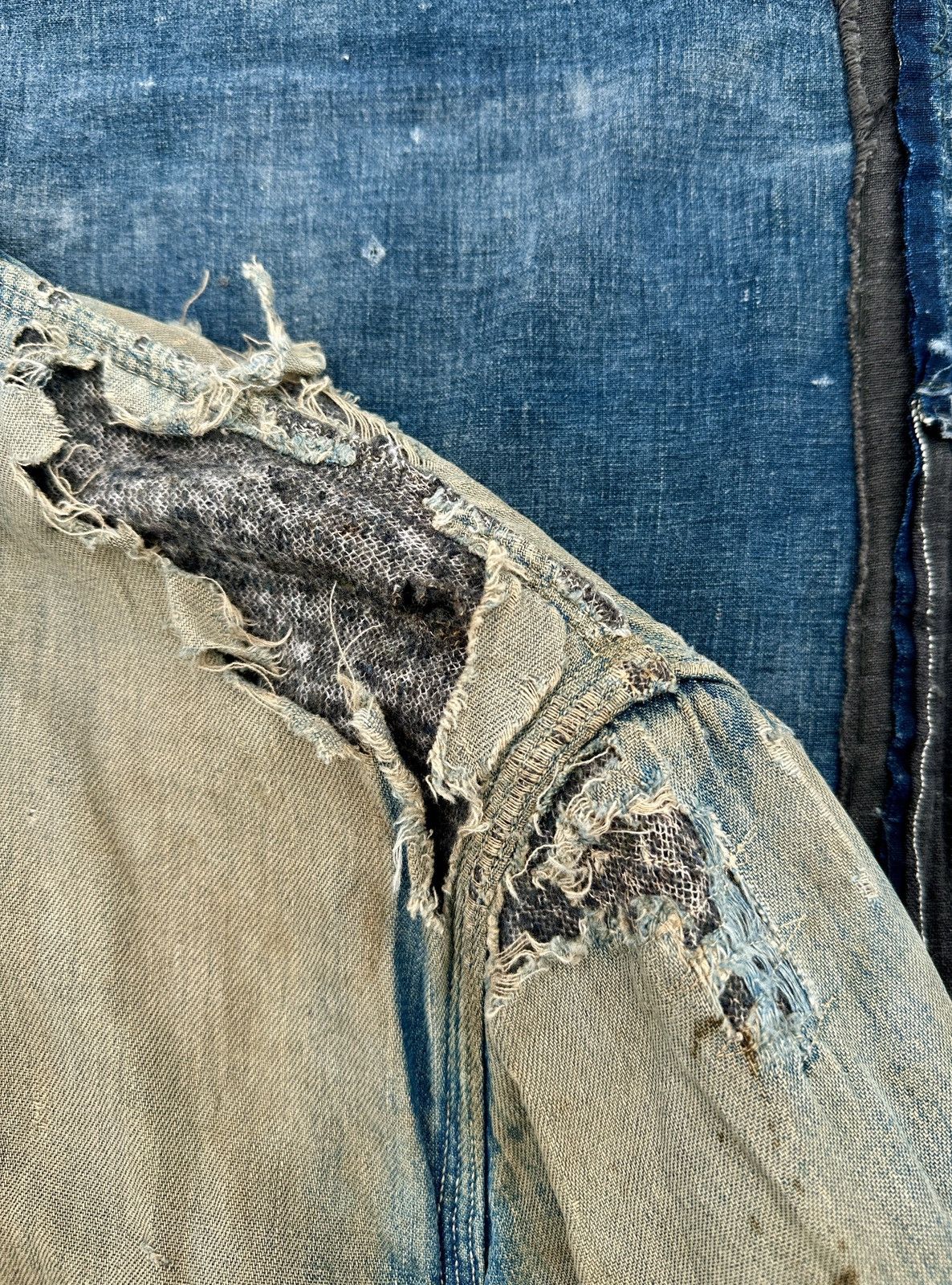 Vintage Trashed 40s-50s zombie blanket denim distressed chore jkt Size US L / EU 52-54 / 3 - 9 Thumbnail