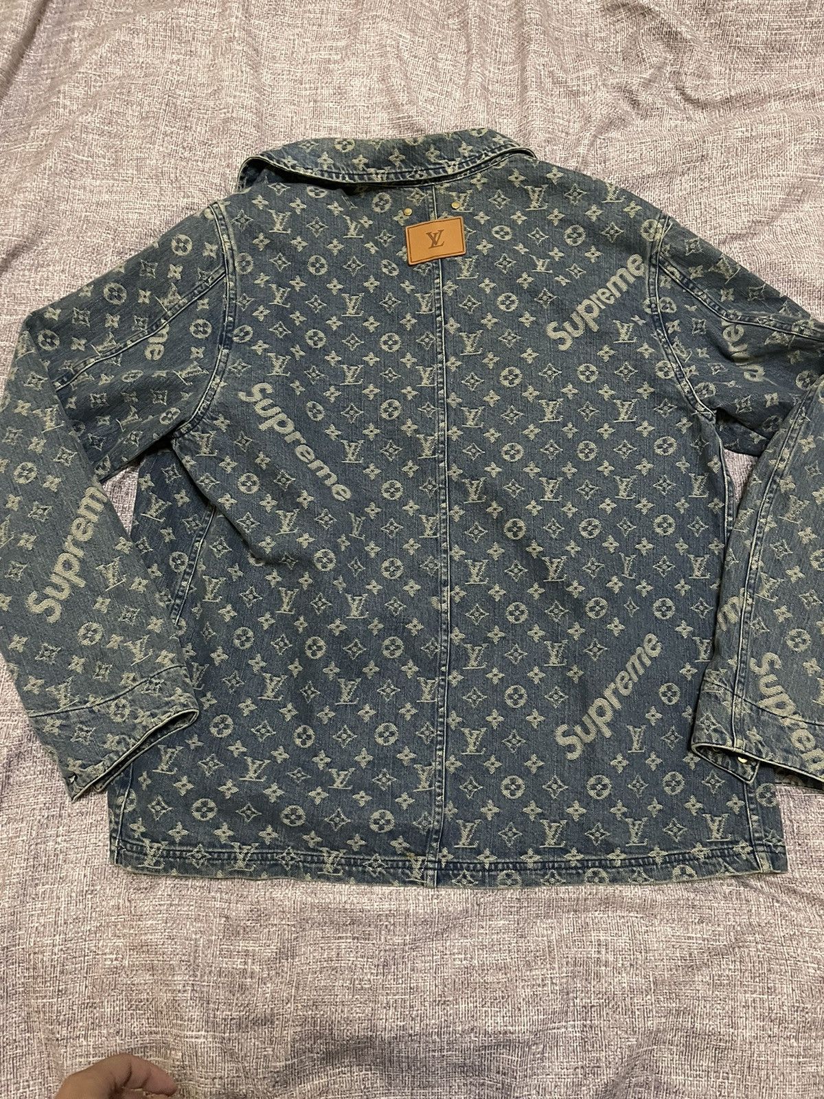 Louis Vuitton × Supreme Supreme Louis Vuitton lv jacquard denim chore coat size 46 Size US S / EU 44-46 / 1 - 7 Thumbnail
