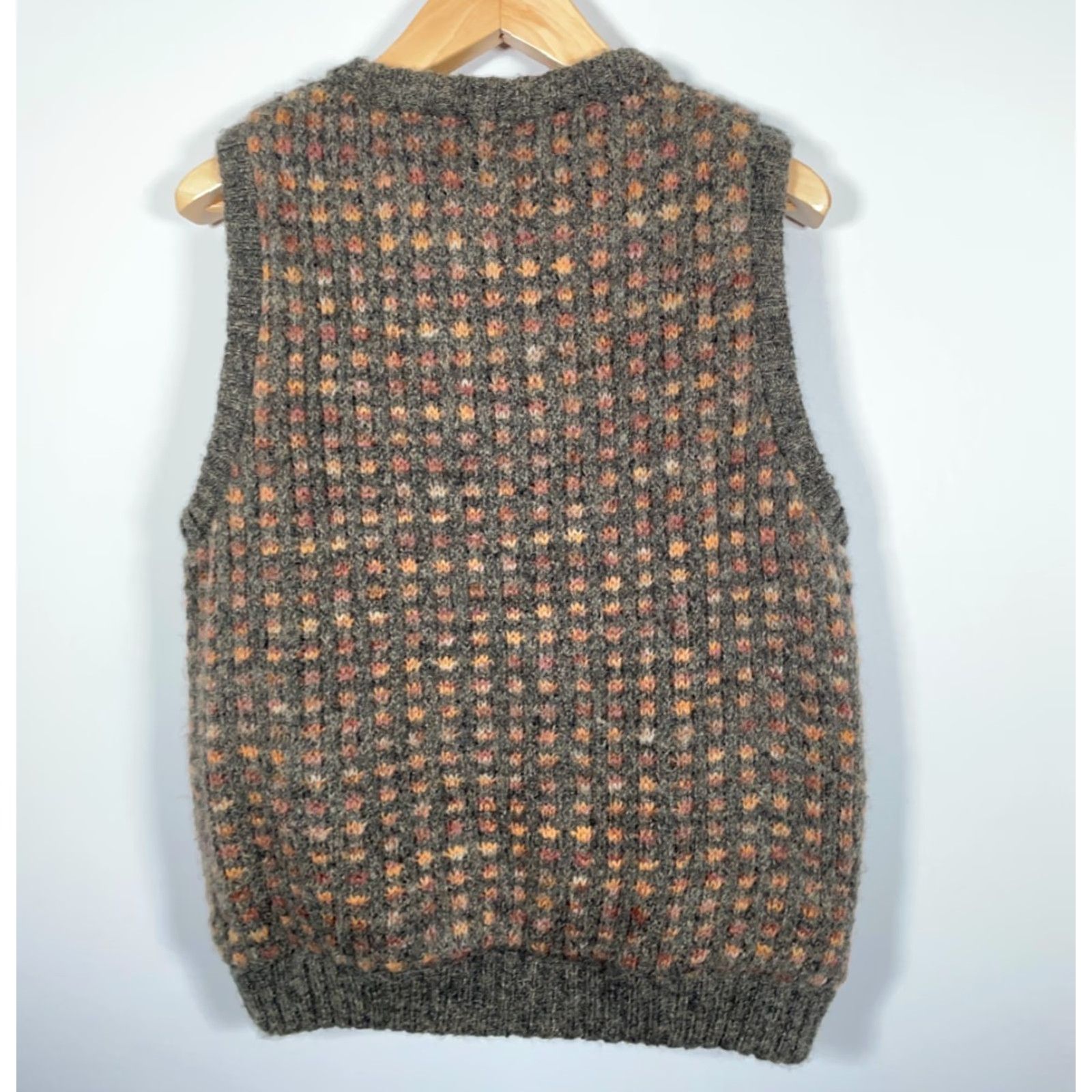 Vintage VINTAGE Outer Scene Vest Womens Medium Insulated Knit Sleeveless Snap Button Fuzzy Brown Green 80s Size M / US 6-8 / IT 42-44 - 2 Thumbnail