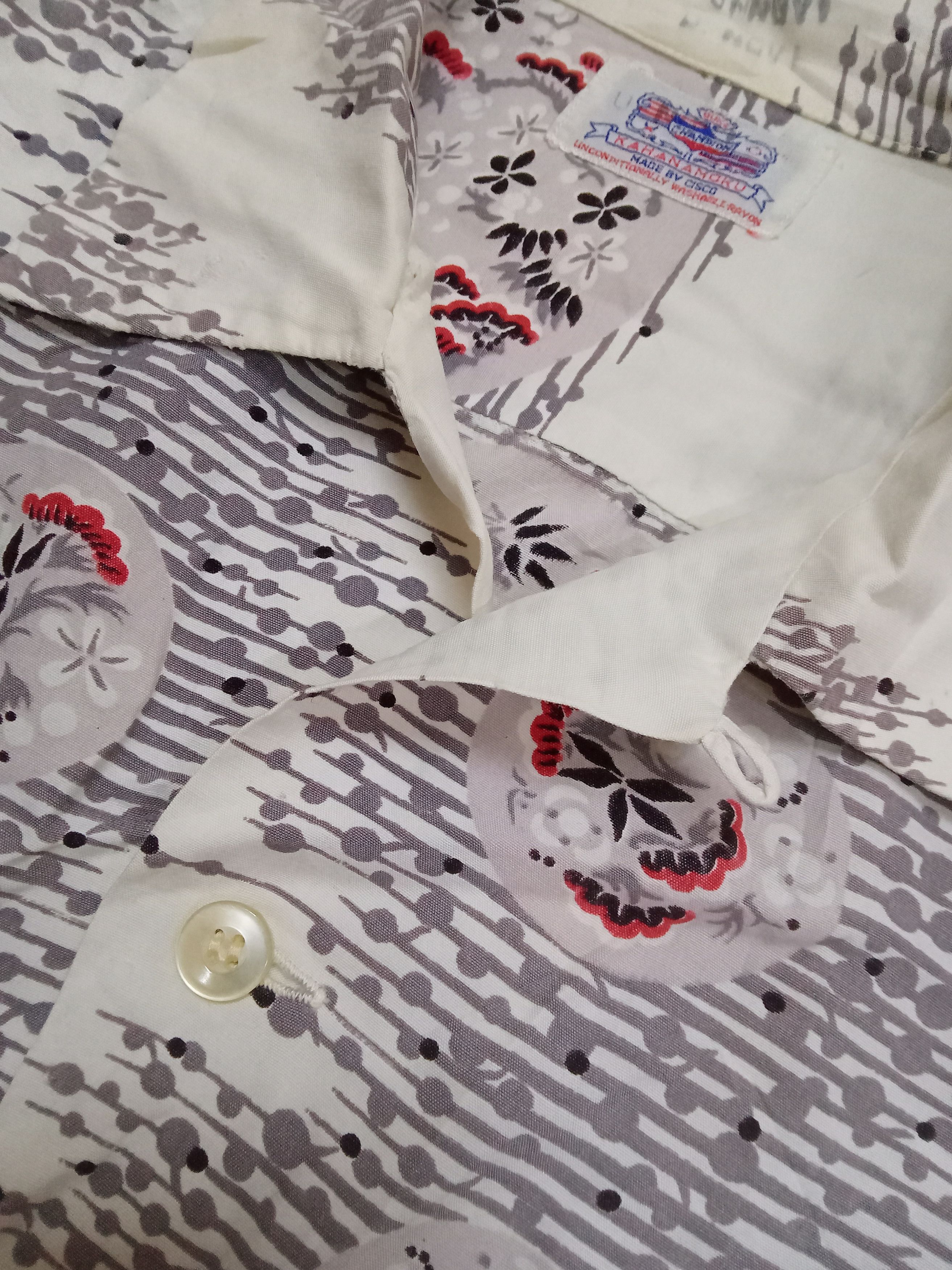 Duke Kahanamoku × Vintage Vintage Duke Kahanamoku Extremely Rare Rayon Shirt Size US L / EU 52-54 / 3 - 5 Thumbnail