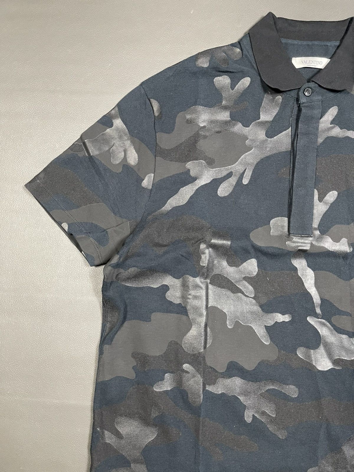 Valentino Valentino Garavani camouflage piqué polo shirt Size US M / EU 48-50 / 2 - 3 Thumbnail