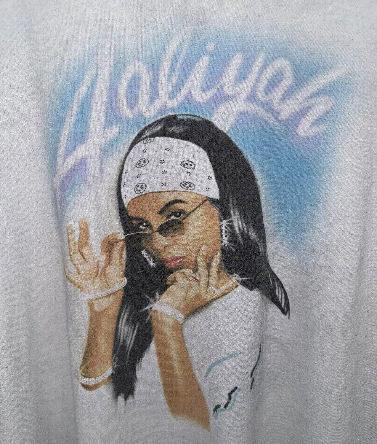 Ripple Junction Ripple Junction Aaliyah Bandana Airbrush Rap Tee Shirt XL Size US XL / EU 56 / 4 - 2 Thumbnail