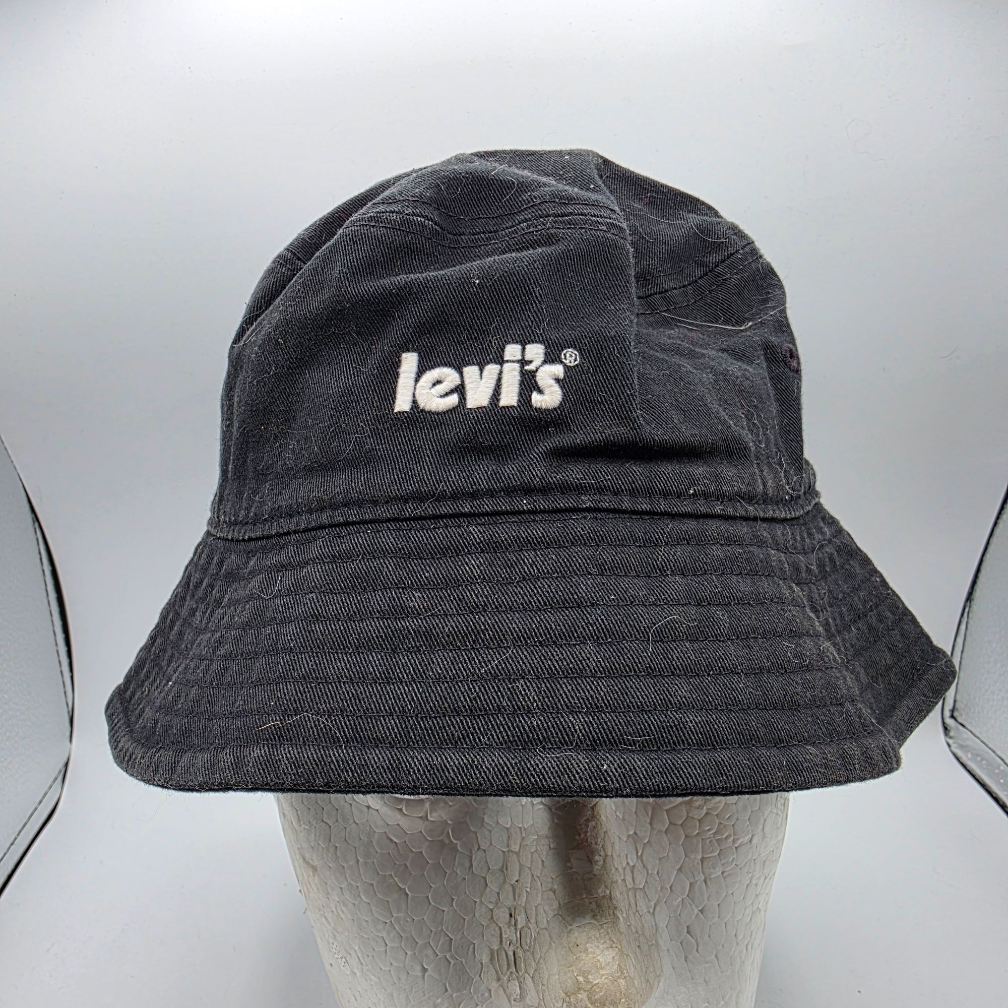 Levi's Levis Bucket Hat Unisex Black Casual Headwear Outdoors Walki Size ONE SIZE - 1 Thumbnail
