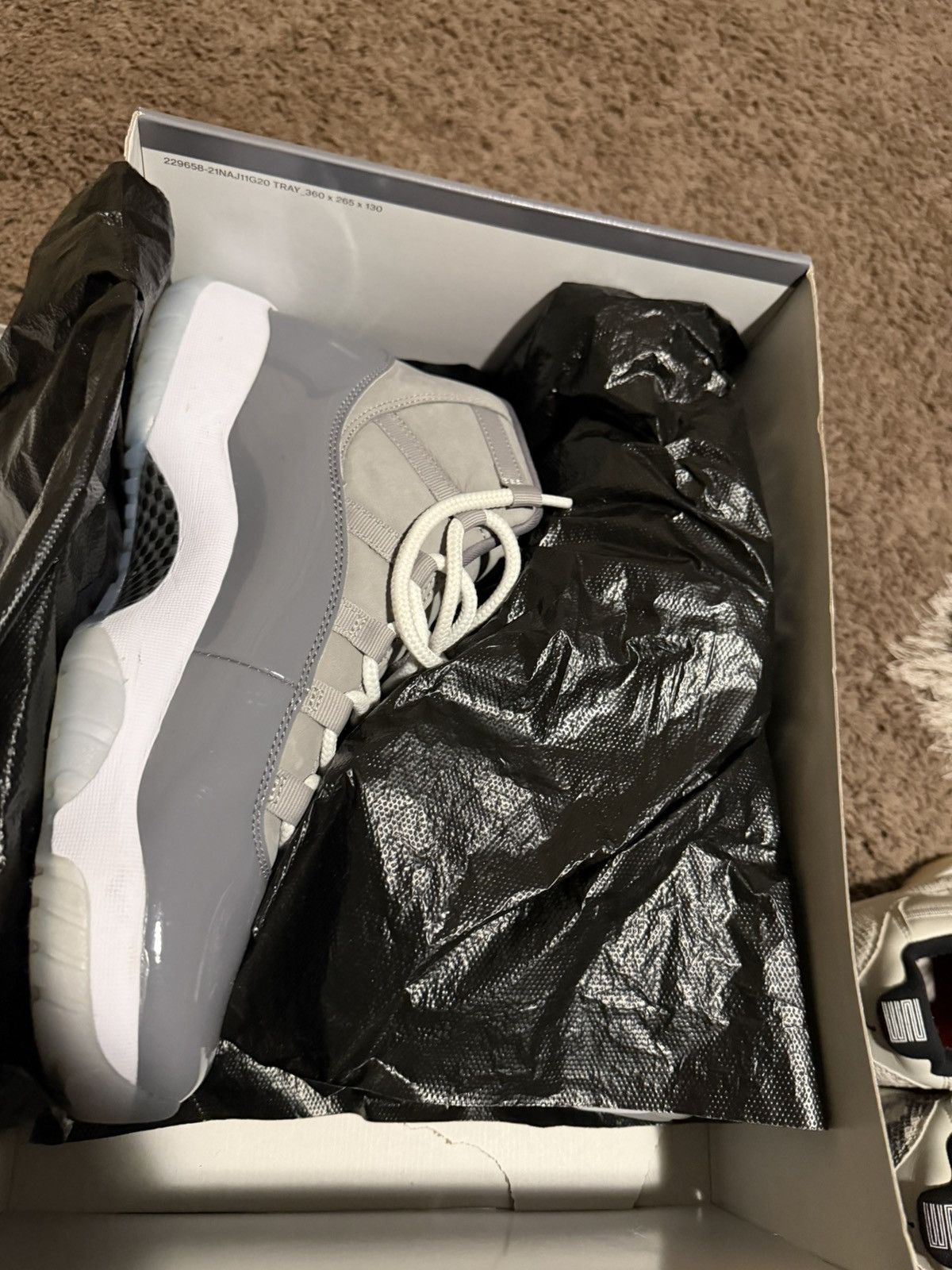Jordan Brand Jordan 11 cool grey size 11.5 Size US 11.5 / EU 44-45 - 2 Thumbnail