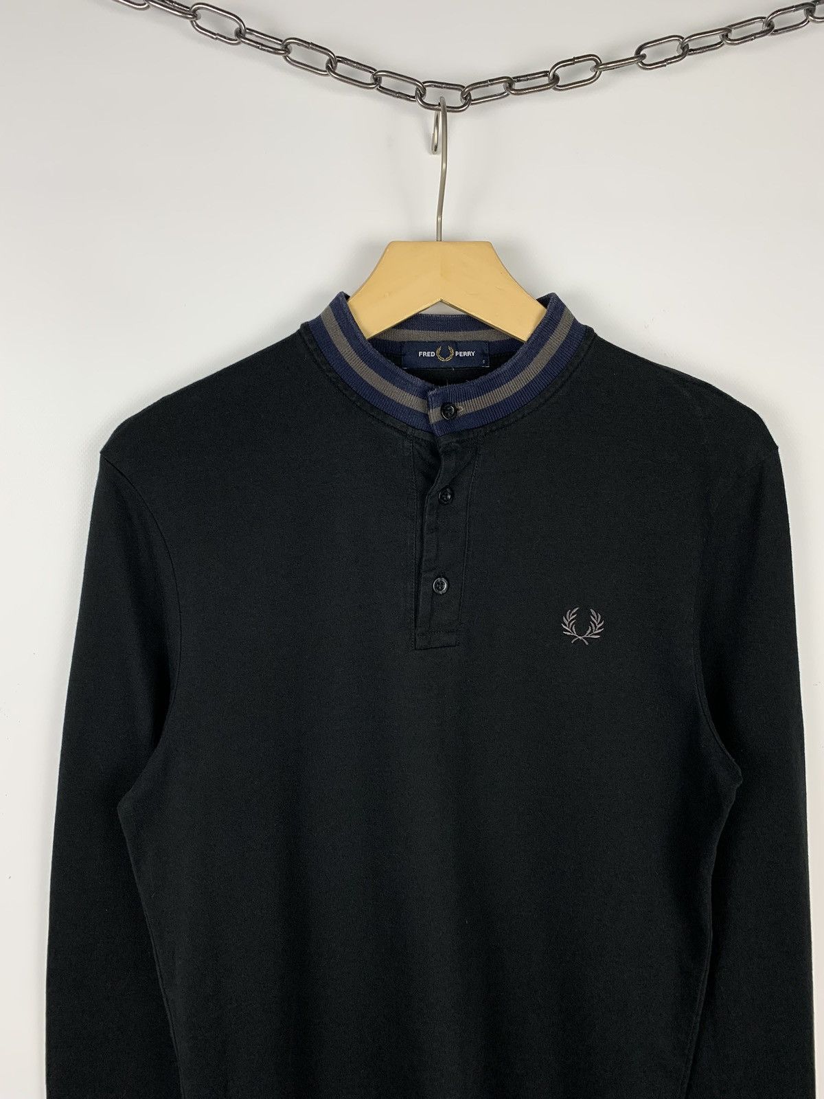 Fred Perry Fred Perry Henley Long Sleeve T-Shirt Buttons Men’s Size S Size US S / EU 44-46 / 1 - 2 Thumbnail