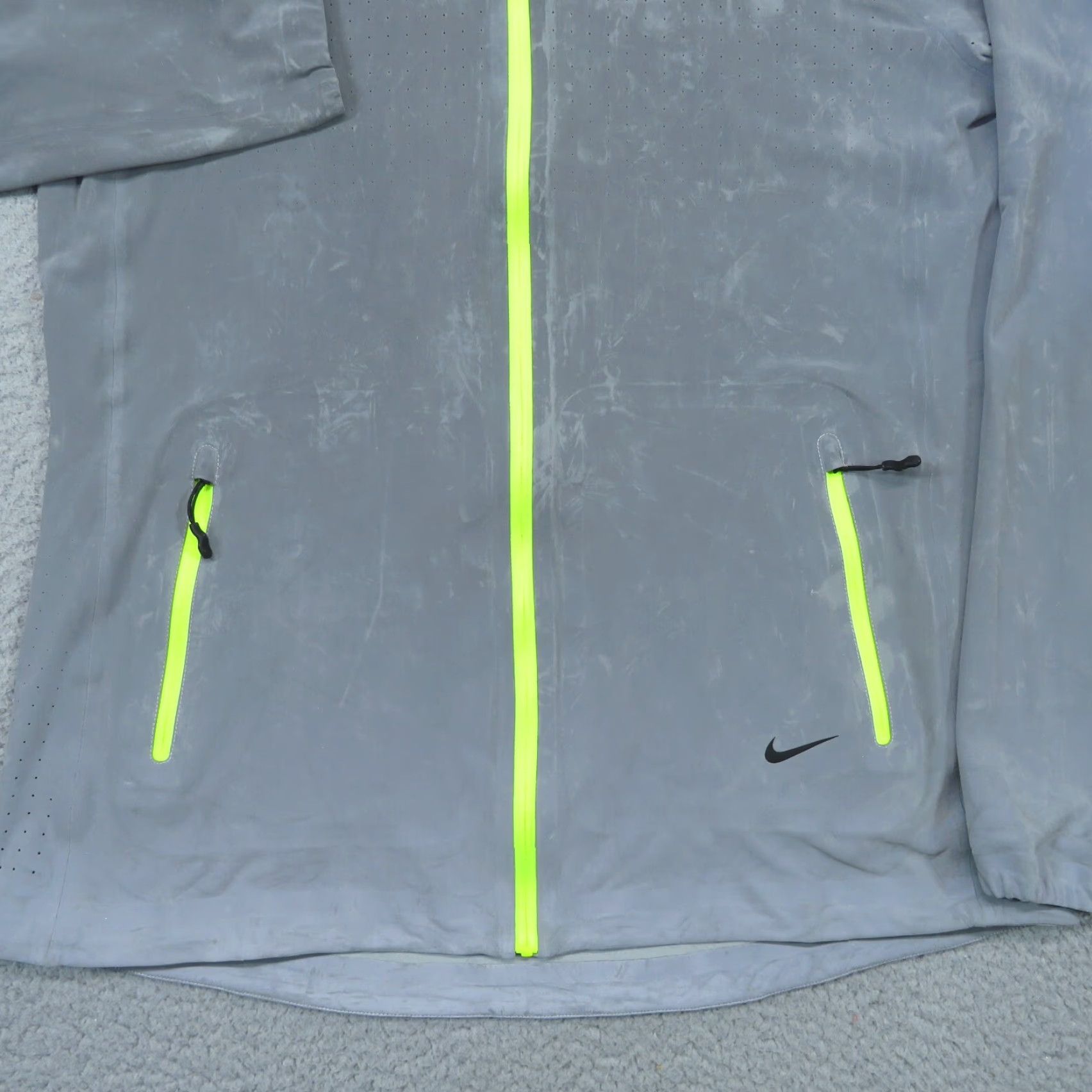 Nike Nike Jacket Women Medium Running Reflective Full Zip Hoodie HiVis 3M Flash Winds? Size M / US 6-8 / IT 42-44 - 2 Thumbnail