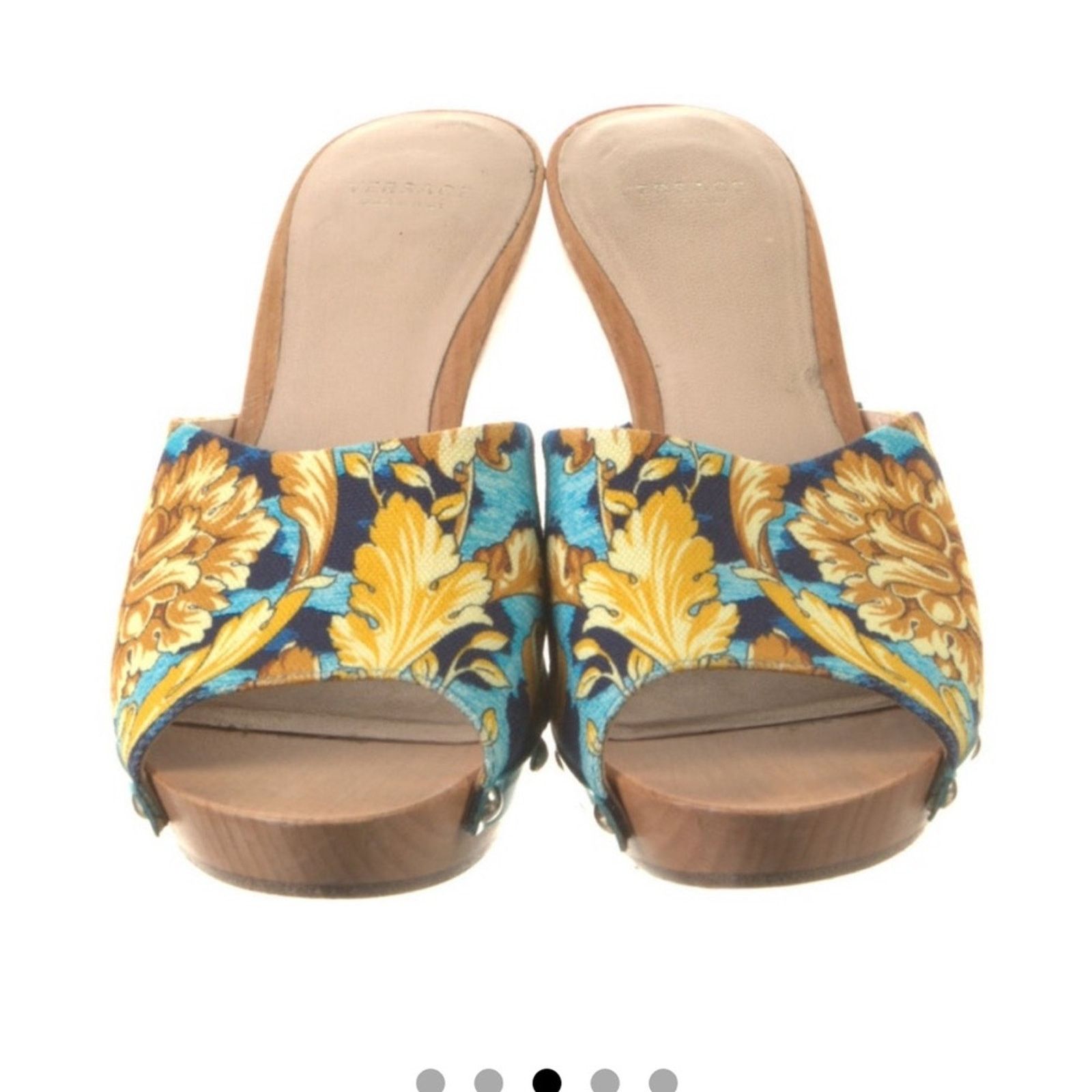 Versace 💎Versace EUC printed heels, size 7, gorgeous! Size US 7 / IT 37 - 3 Thumbnail