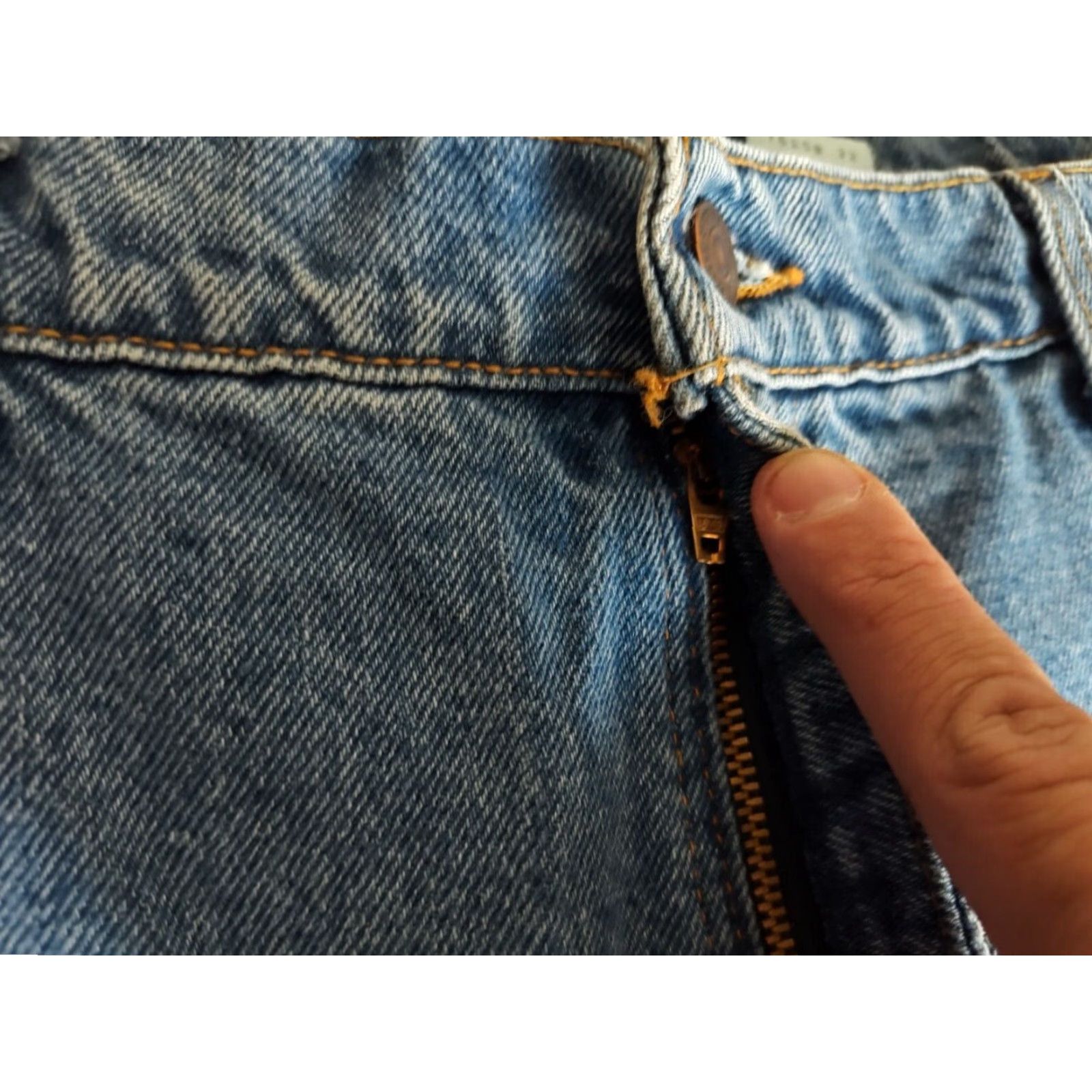 Levi's Vintage Levi's 505 Jeans Men’s 42x27 Regular Fit Straight Leg Made in USA Denim Mens Size US 42 / EU 58 - 7 Thumbnail
