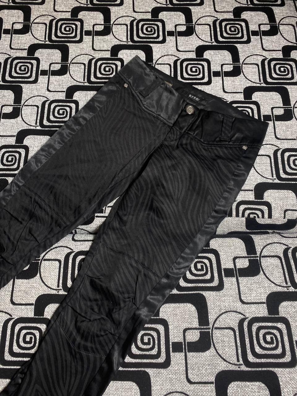 Japanese Brand Crazy Crash Dirty Baggy Faded Jean Japan Avant Garde Style Size US 26 / EU 42 - 3 Thumbnail
