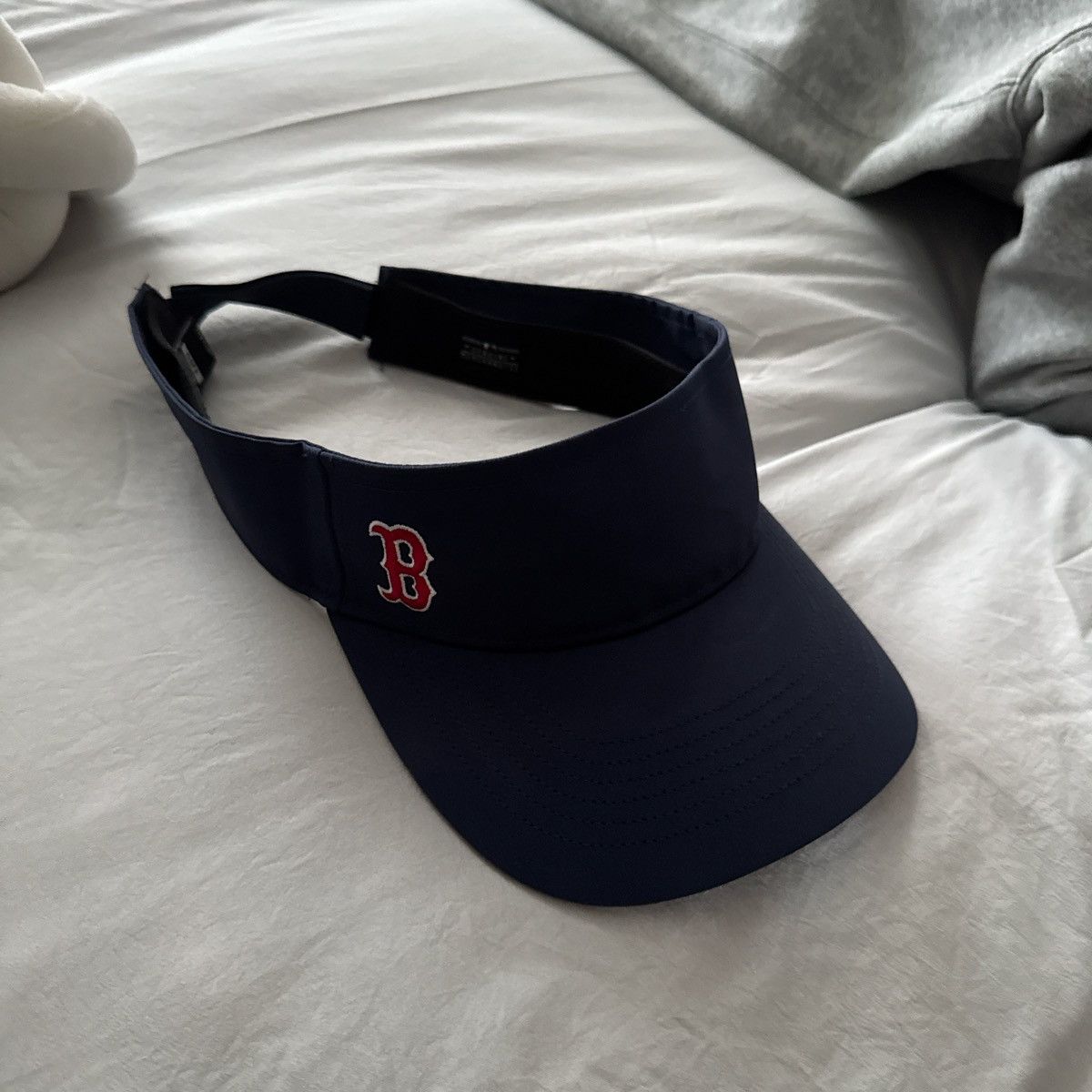New Era Boston Red sox Visor Adjustable New Era Never worn Size ONE SIZE - 1 Thumbnail