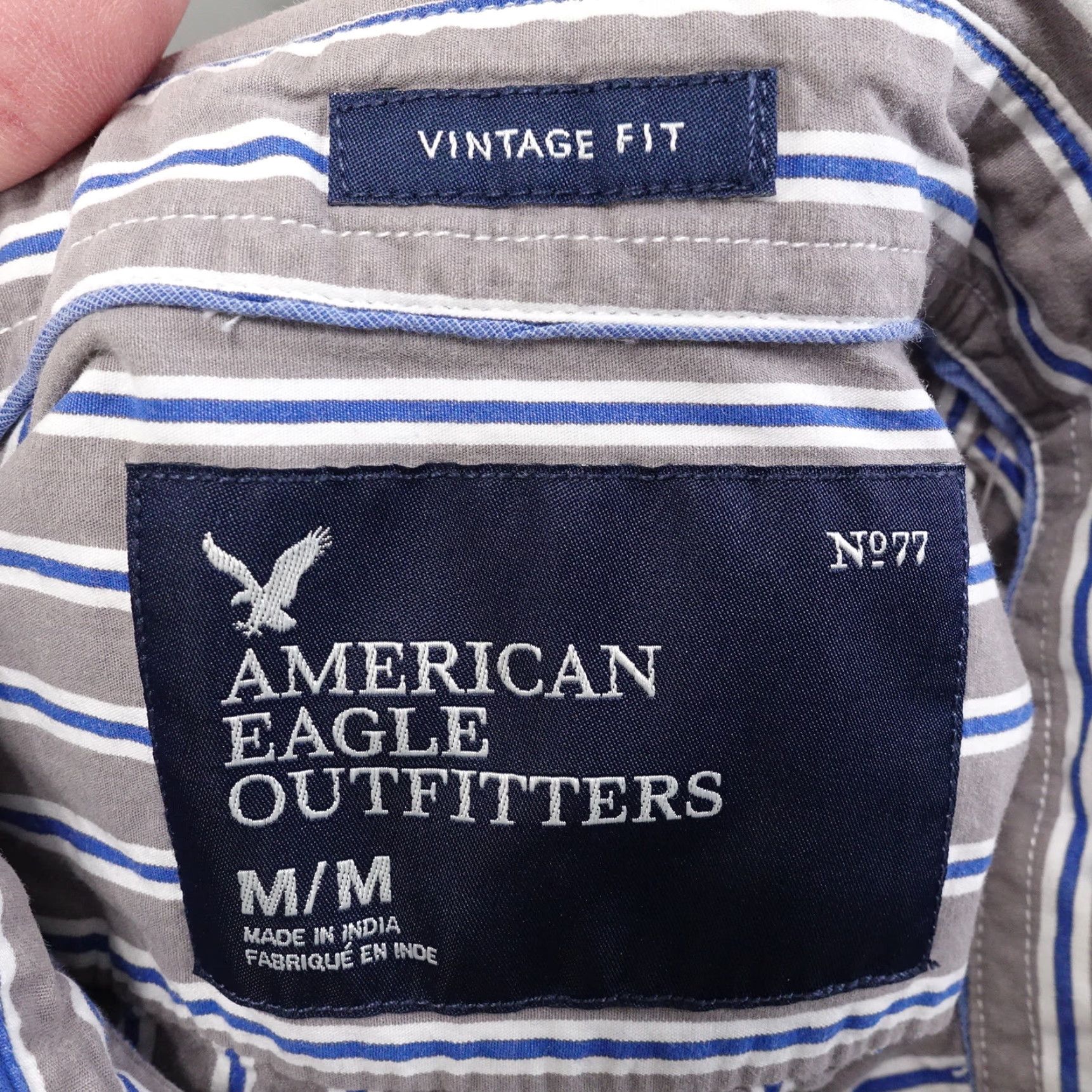 American Eagle Outfitters VINTAGE FIT American Eagle Shirt M Gray Striped Button-Down Men’s Adult Medium Gray/Blue - 21" Pit to Pit - Cotton, Long Sleeve Size US M / EU 48-50 / 2 - 6 Thumbnail