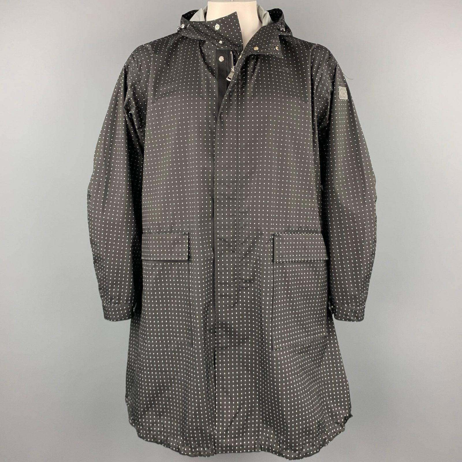 Paul & Shark M Black & White Dots Polyester / Nylon Oversized Raincoat Size US M / EU 48-50 / 2 - 1 Thumbnail