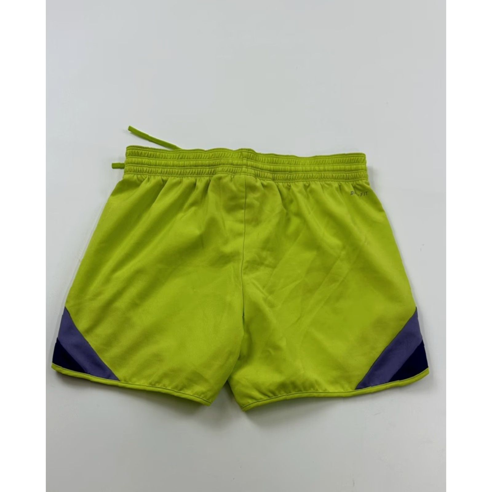 Nike VINTAGE Nike Running Shorts Women’s S Green 453257-390 Size 28" / US 6 / IT 42 - 2 Thumbnail