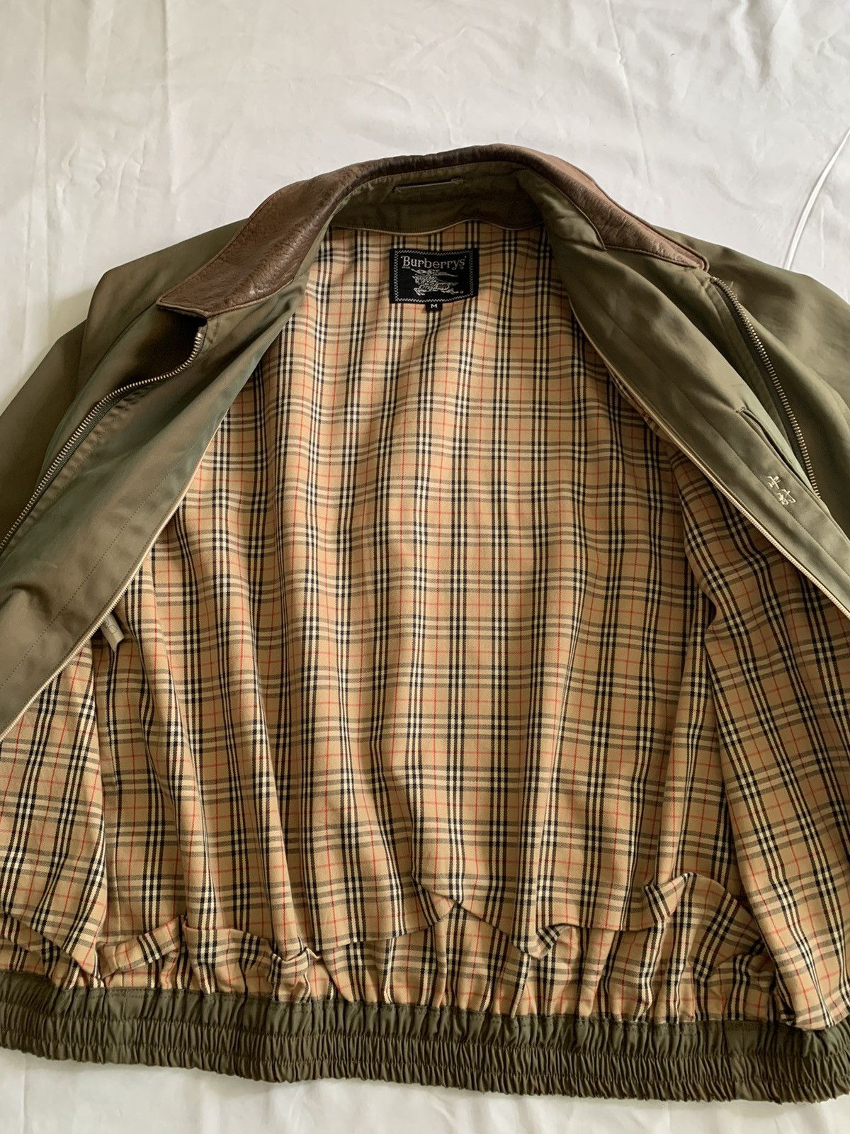 Burberry VINTAGE BURBERRY NOVA CHECK JACKET WITH REMOVABLE VEST Size US M / EU 48-50 / 2 - 24 Thumbnail