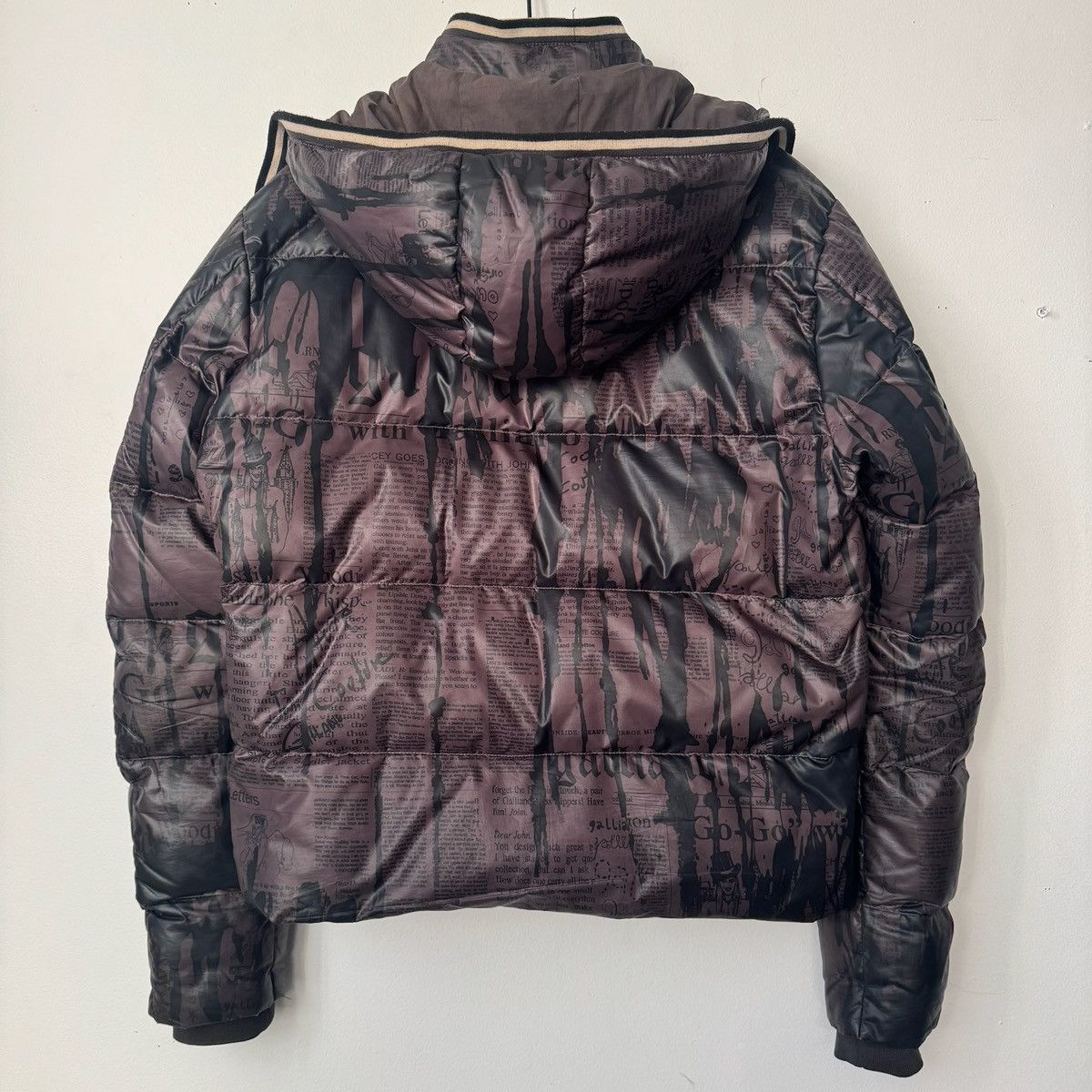 John Galliano AW2010 John Galliano Magazine Newspapers Hood Puffer Jacket Size US M / EU 48-50 / 2 - 6 Thumbnail