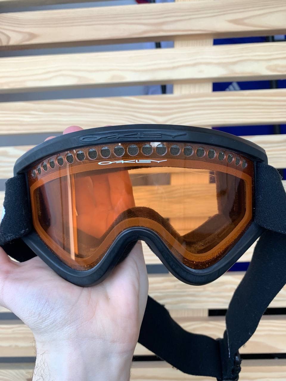 Japanese Brand × Oakley × Vintage Vintage Oakley Ski Goggles, Black with Amber Lenses Size ONE SIZE - 2 Thumbnail