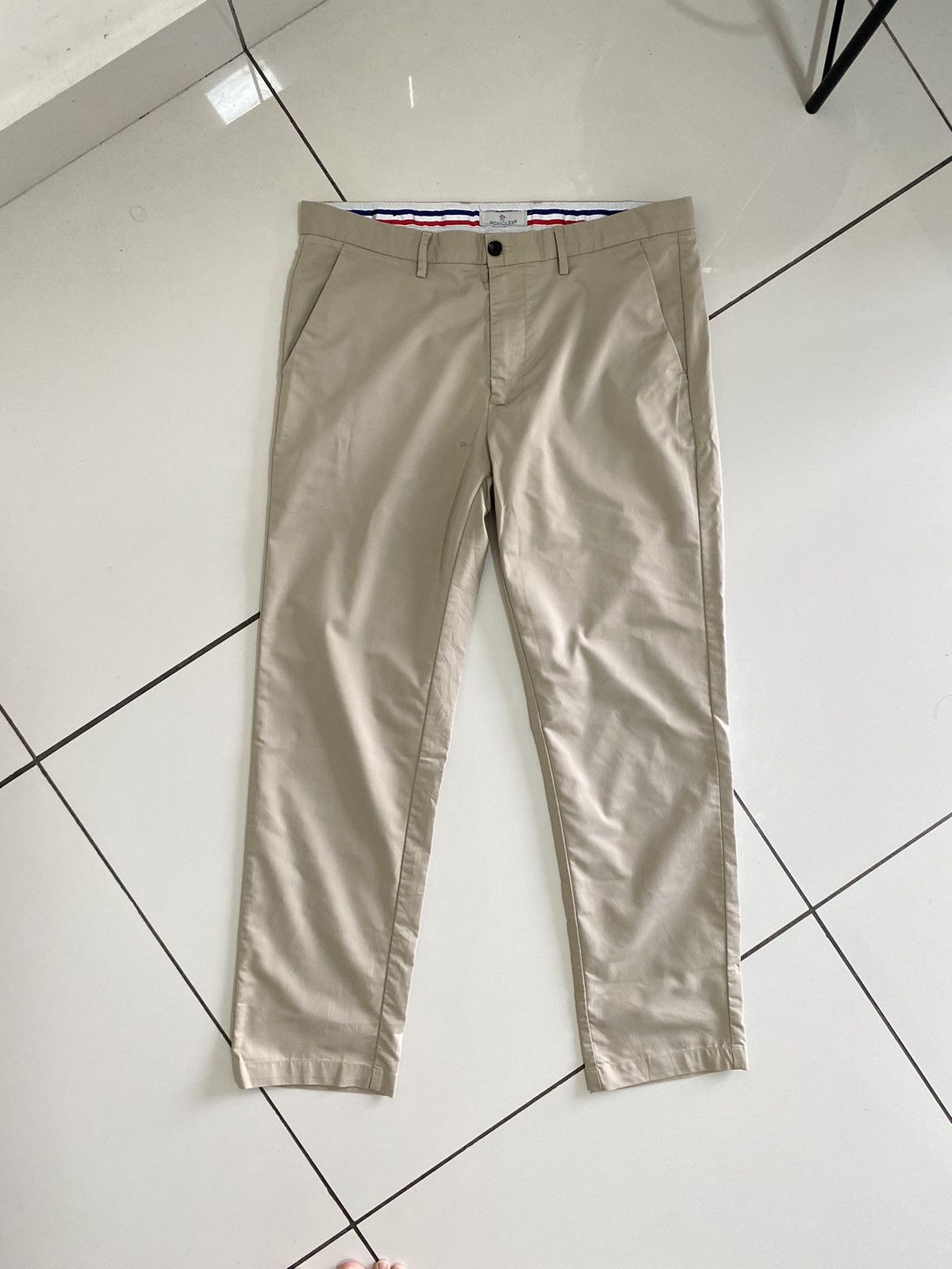 Moncler Moncler Chinos Pants Beige Easy Travel Size US 34 / EU 50 - 8 Thumbnail
