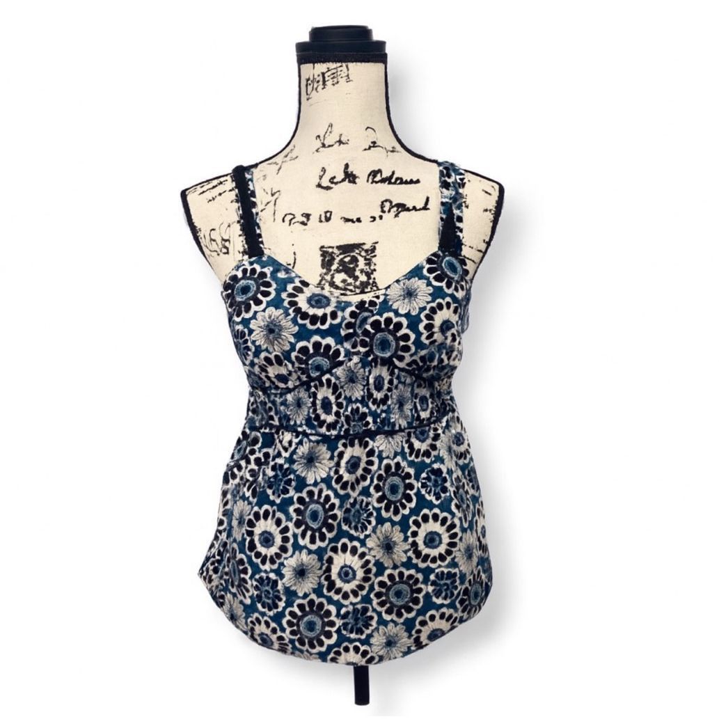 Tommy Hilfiger Tommy Hilfiger Blue White Floral Tank Top Women’s Small 100% Size S / US 4 / IT 40 - 1 Thumbnail