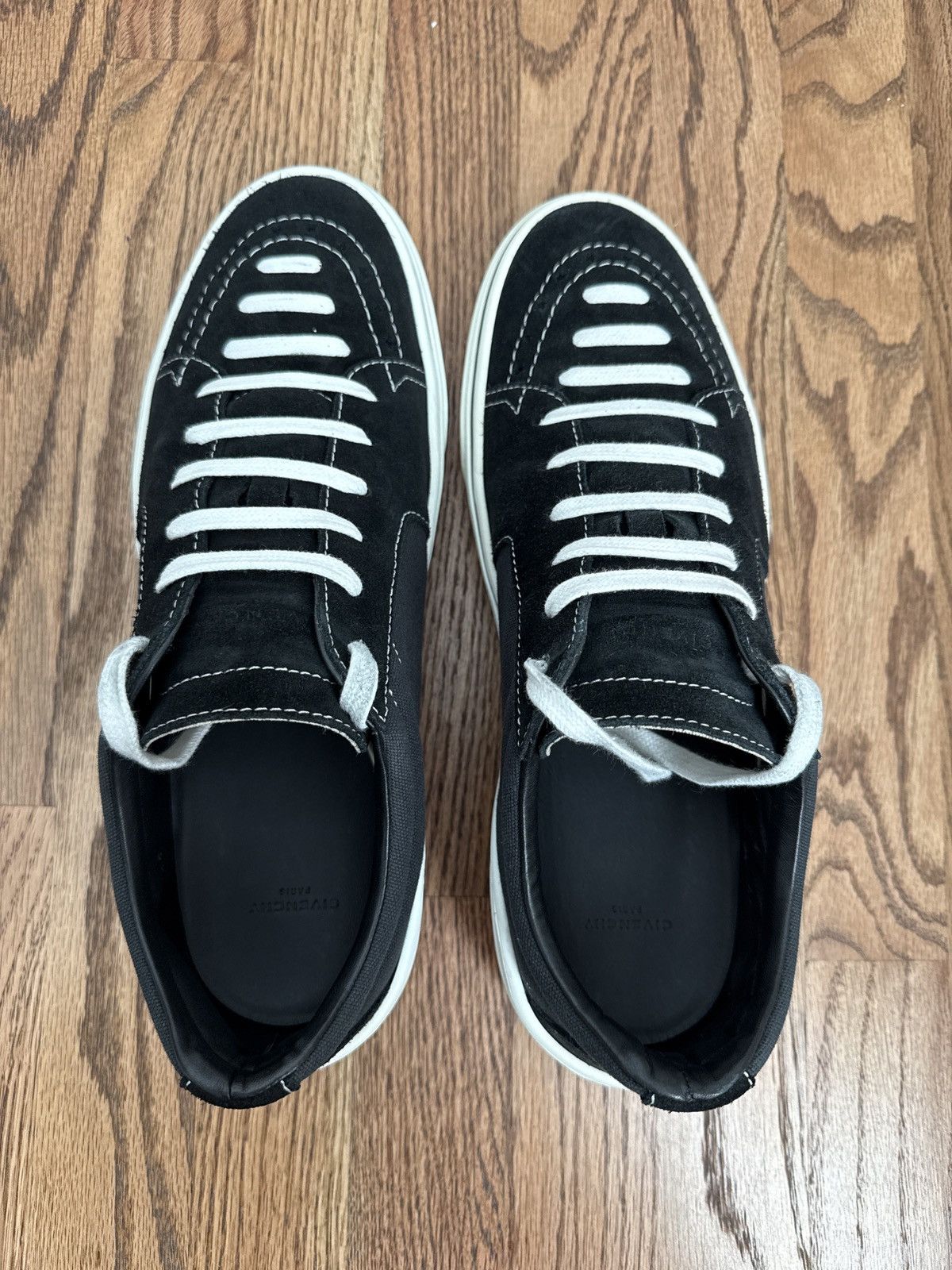 Givenchy George V Low Sneaker