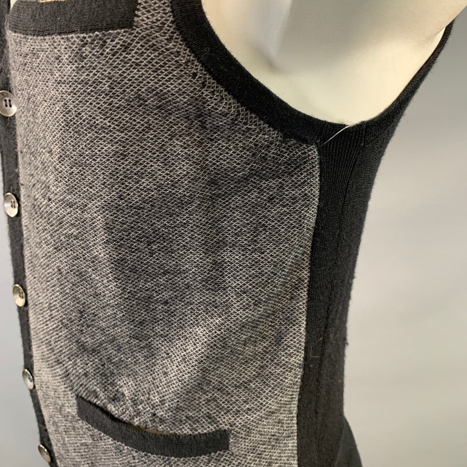Rag & Bone RAG & BONE Size L Grey Black Geometric Wool V-Neck Vest Size US L / EU 52-54 / 3 - 6 Thumbnail