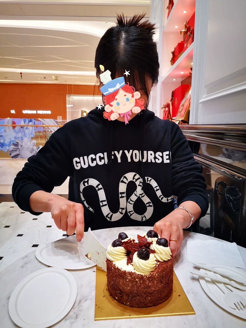 Gucci Gucci Hoodies 2503-Nextarrow Size US XS / EU 42 / 0 - 7 Thumbnail