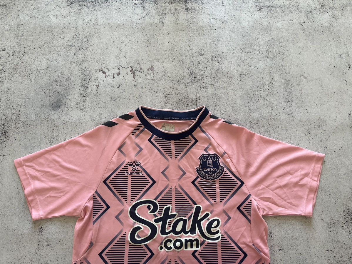 Hummel HUMMEL FC EVERTON 2022/2023 AWAY SOCCER JERSEY,FOOTBALL Size US S / EU 44-46 / 1 - 4 Thumbnail