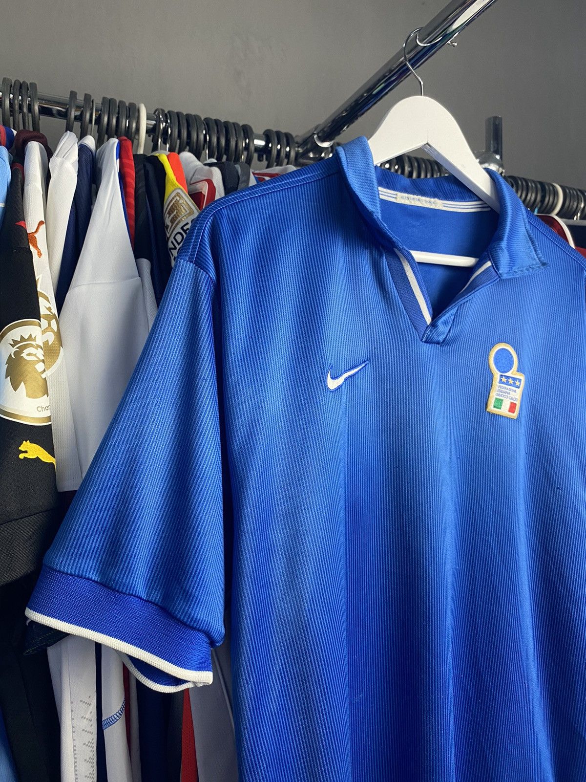 Nike 1997/98 NIKE ITALY HOME SOCCER FOOTBALL JERSEY SHIRT Size US L / EU 52-54 / 3 - 3 Thumbnail