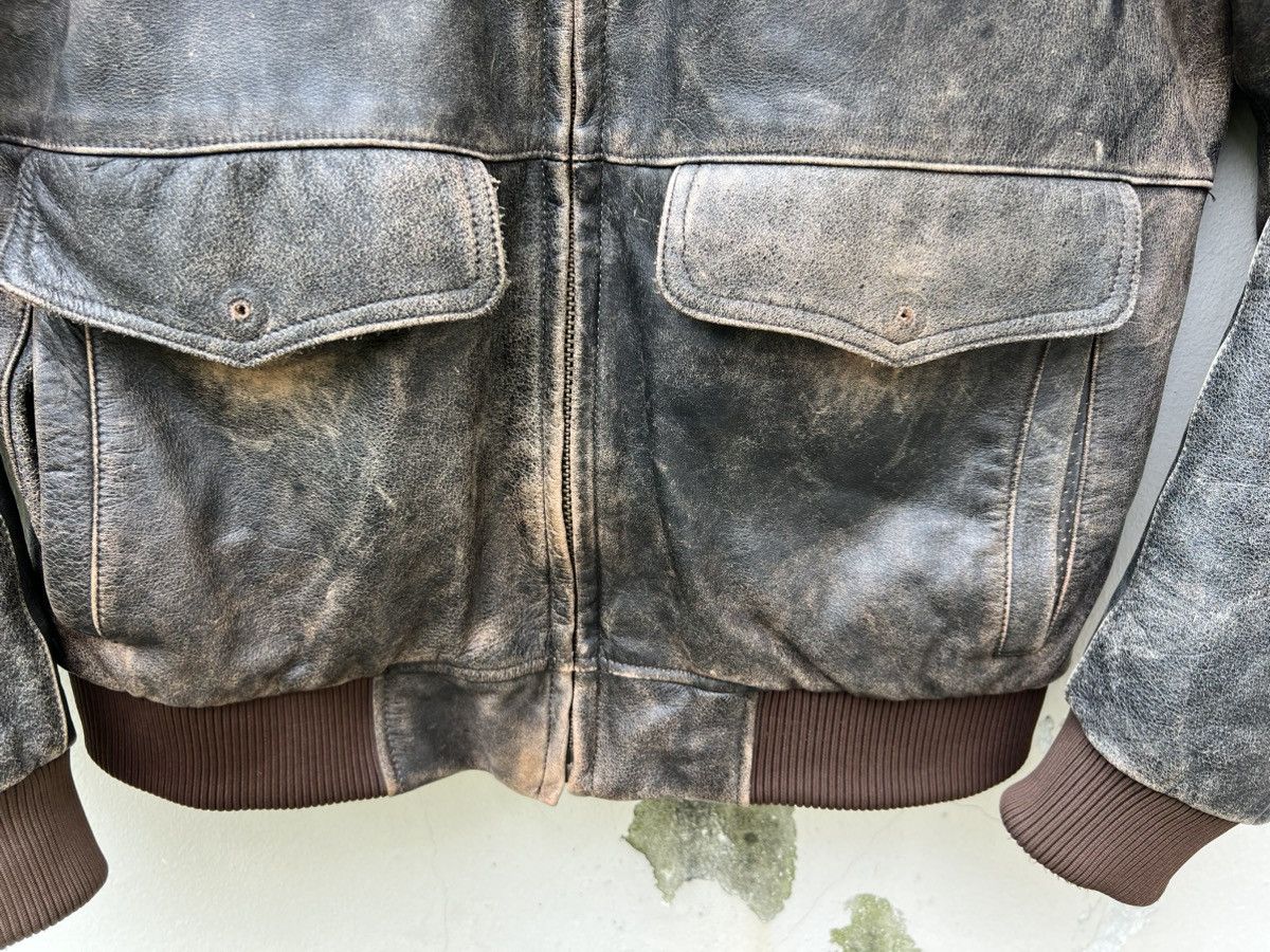 Leather Vintage Triumph Motorcycles Fade Patina Leather Jacket Size US L / EU 52-54 / 3 - 15 Thumbnail