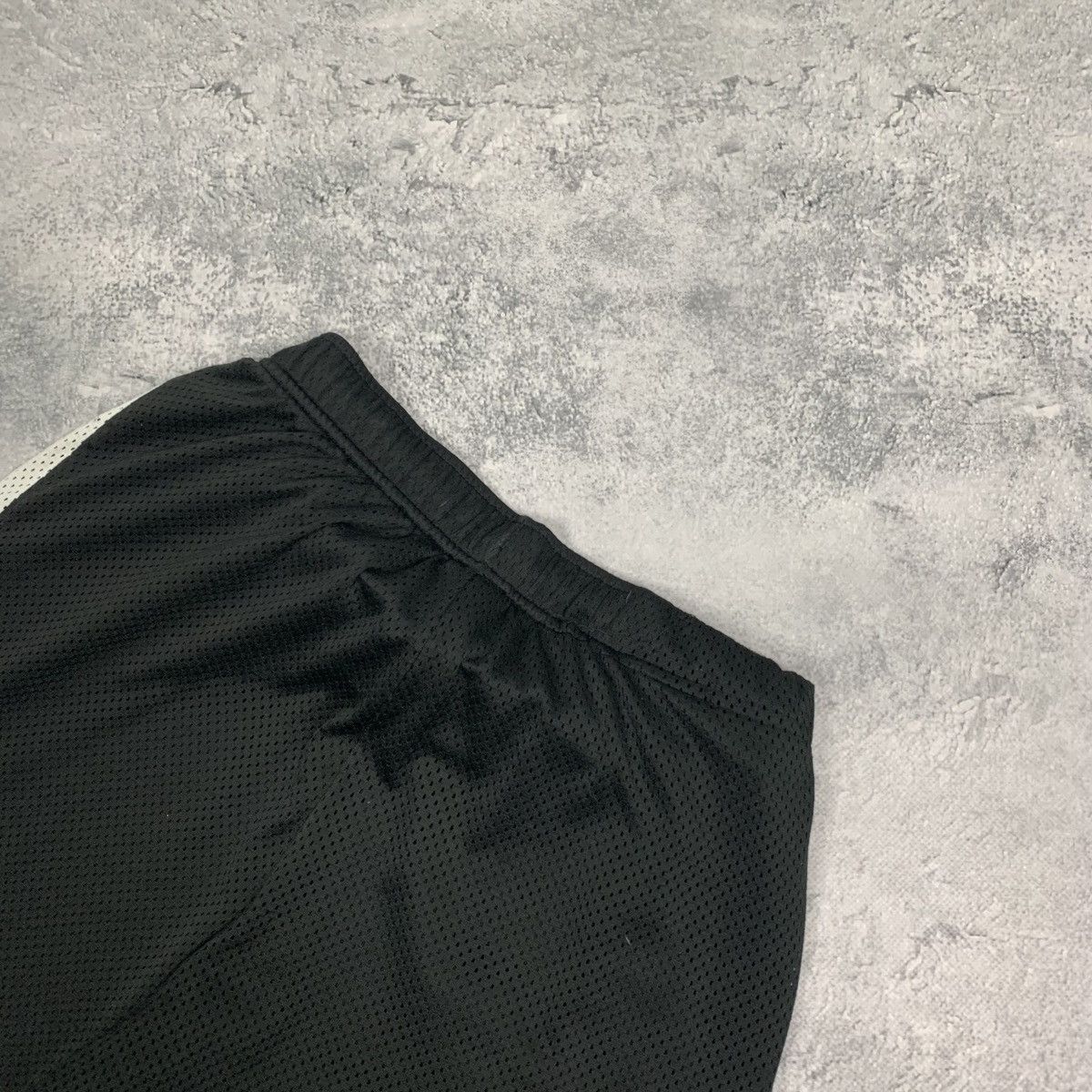 Nike Nike NSW Basketball Black Shorts Men’s Size XL Swoosh Logo Size US 34 / EU 50 - 13 Thumbnail