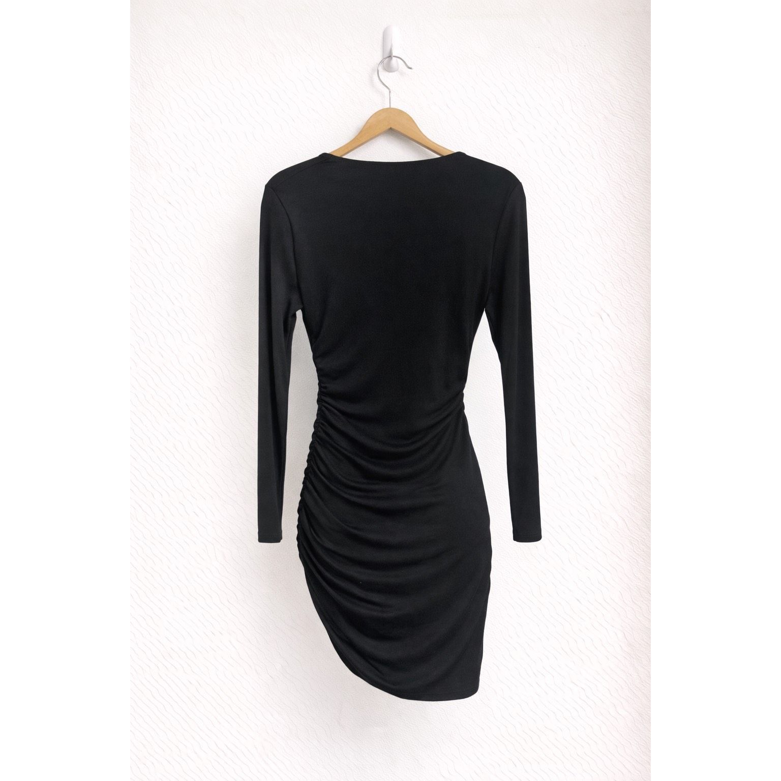 Shein Shein Black Plunging Neck Ruched Bodycon Dress Women’s Small Size S / US 4 / IT 40 - 4 Thumbnail