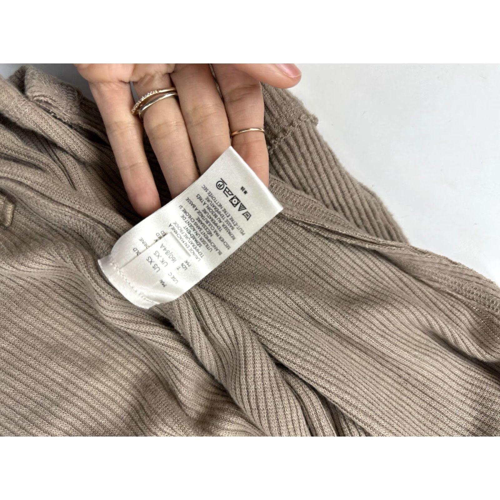 Free People We The Free Free People Top Women’s XS Beige Open Back Turtleneck Sweater Boho Size XS / US 0-2 / IT 36-38 - 4 Thumbnail