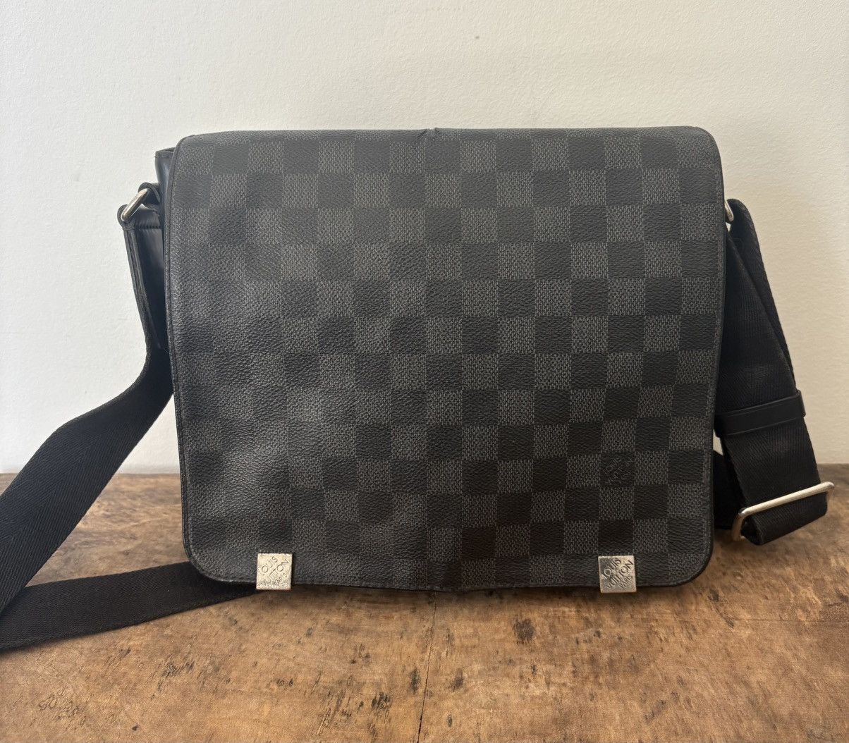 Louis Vuitton Pm Damier Messenger Bag / Black, Men's