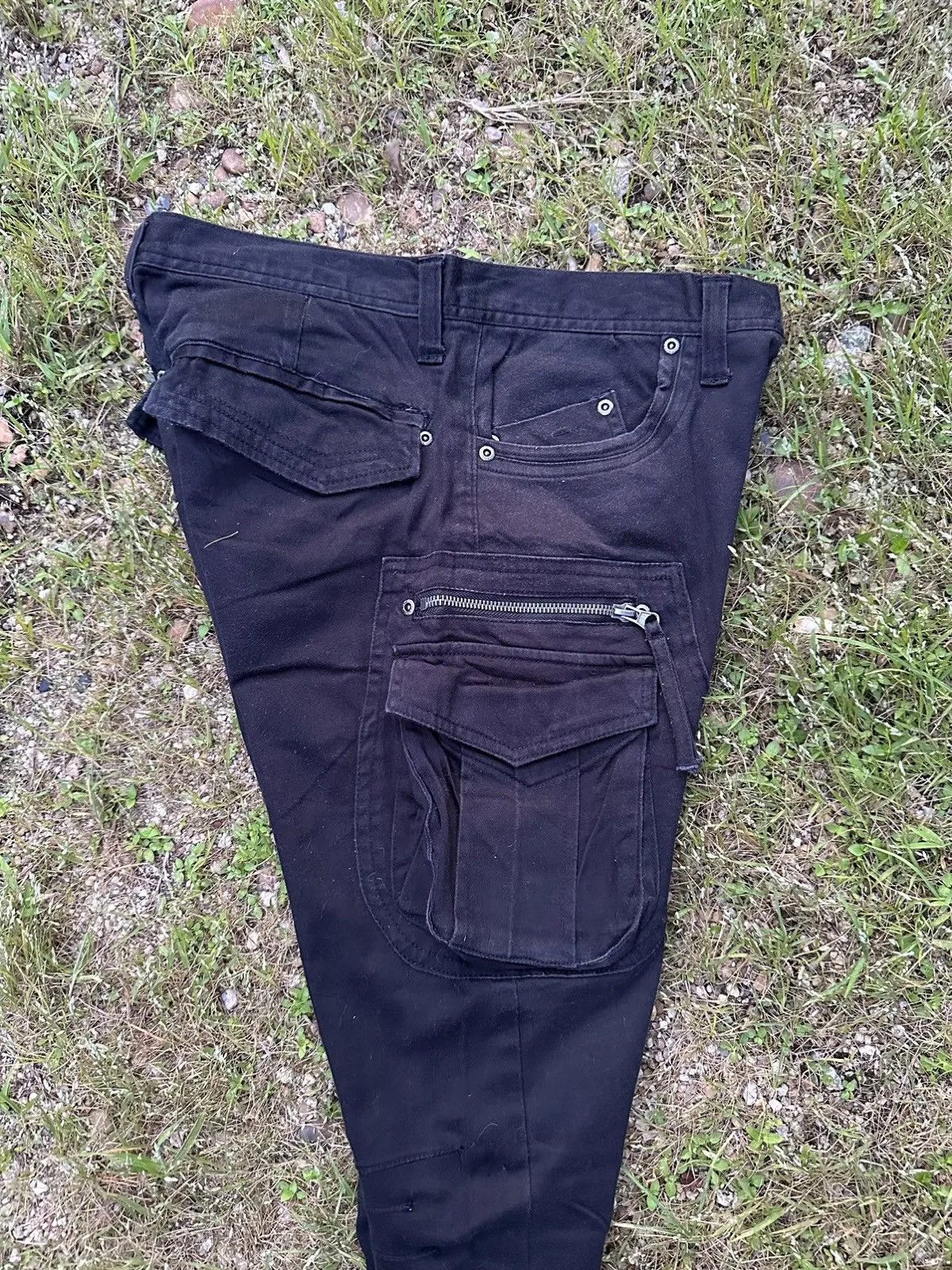 Japanese Brand STEALS 💥 BEE BELL JAPANESE VTG BONDAGE MULTIPOCKET PANTS Size US 29 - 14 Thumbnail